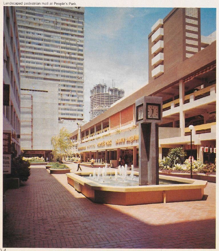 The pedestrianised and landscaped public square bounded by People’s Park Complex, People’s Park Food Centre and OG Departmental Store. Source: 1973-74 HDB Annual Report