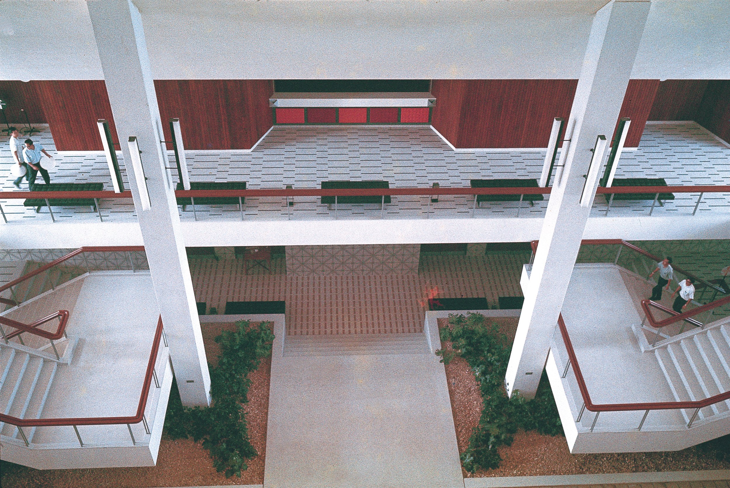 The SCHTUH's interior finish at the time of completion, with its elaborate mosaic tile patterns.