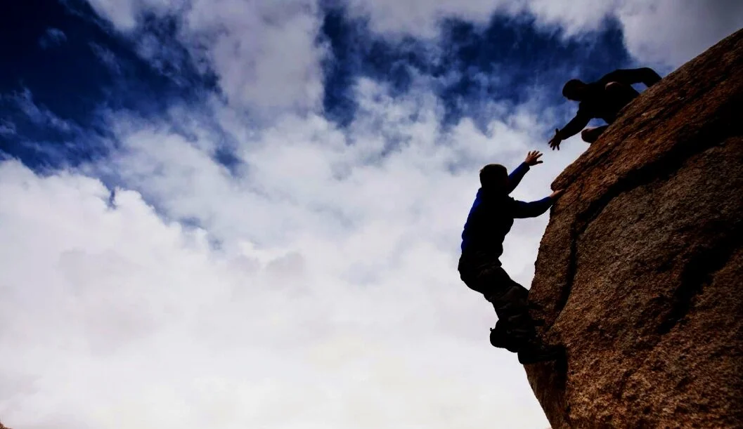 HELPING-HANG.jpg