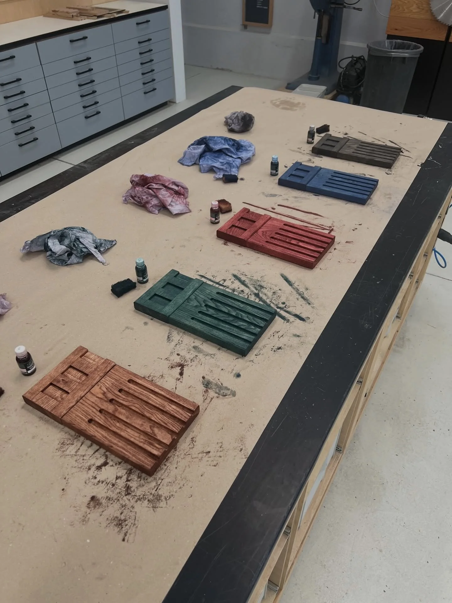 Dopo la lavorazione di ieri, ecco le prove&hellip;

Sinceramente ho gi&agrave; cambiato idea:
la mia preferenza passa da Arabica a Charcoal.

E voi?
Cambiate o confermate la vostra scelta?

PS: mannaggia&hellip; bisogna trovare il modo di convincere 