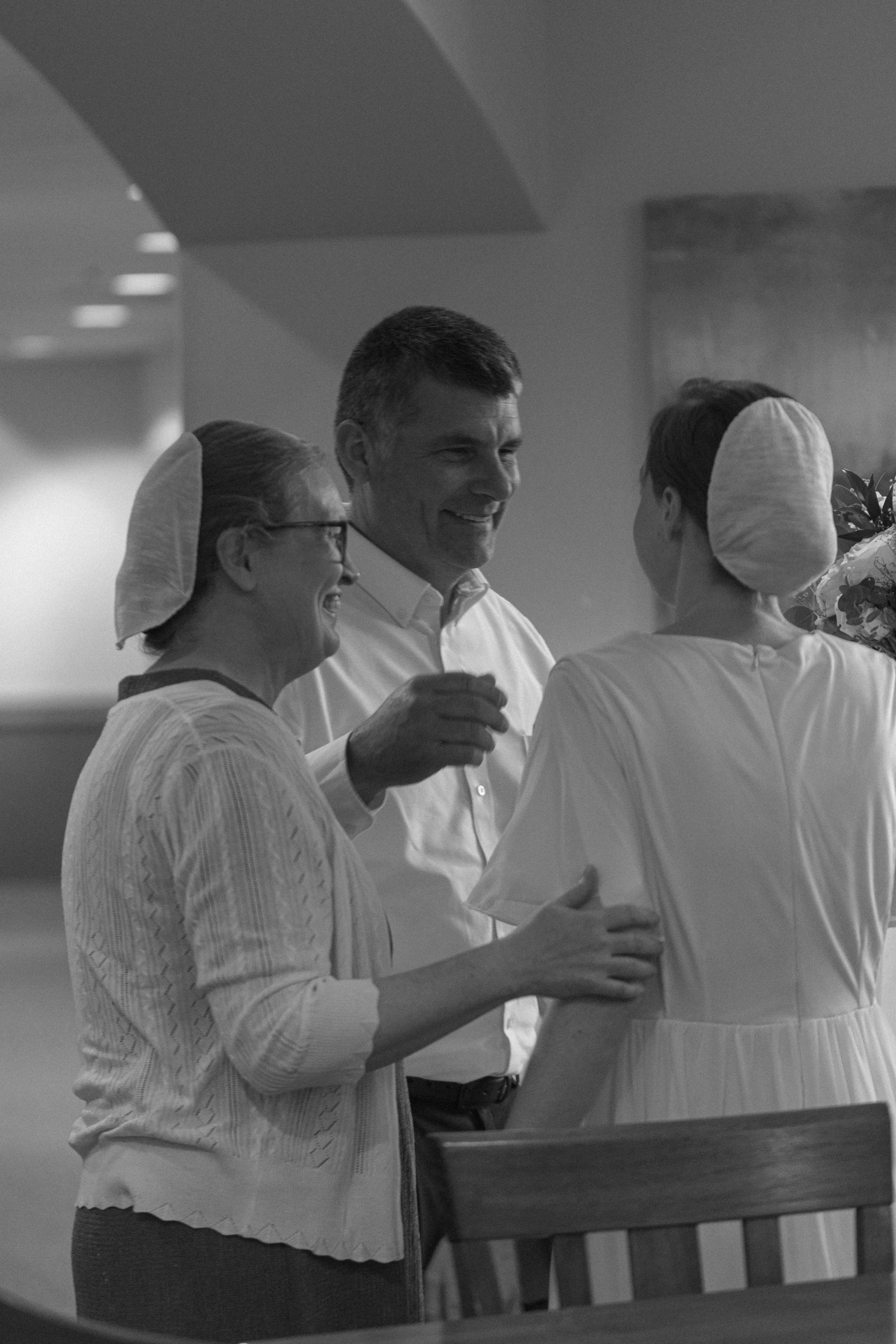 CENTRALPA.WEDDING.PHOTOGRAPHER122805.jpg