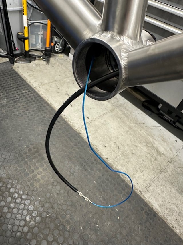 Hydraulic cable routing.jpg