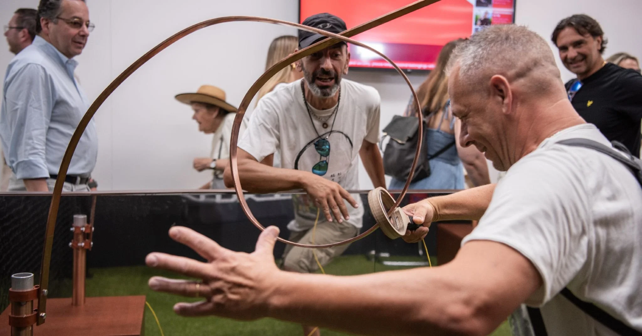 This summer, we partnered with @therobincollective to bring Katie Boulter’s serve to life — in a most unexpected way.
Using VR to map her signature motion, we developed an interactive buzzwire game. 
Thousands of people across the UK go