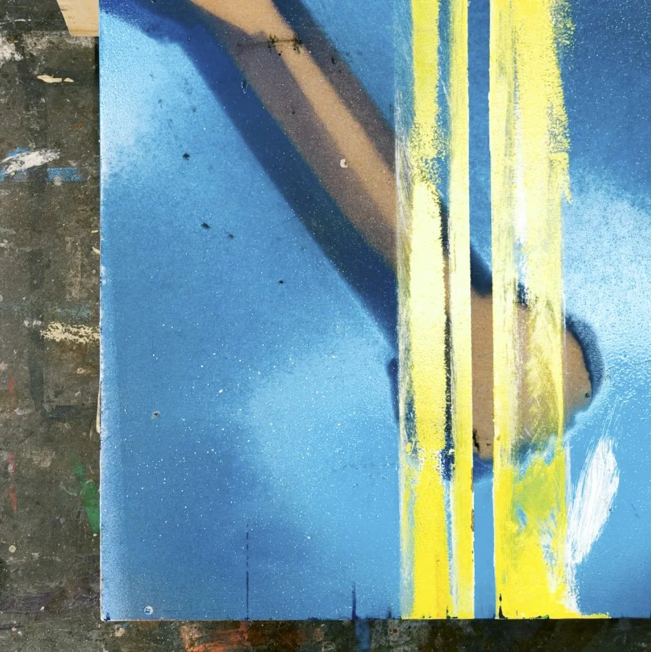 Spray paint lines on a set dolly