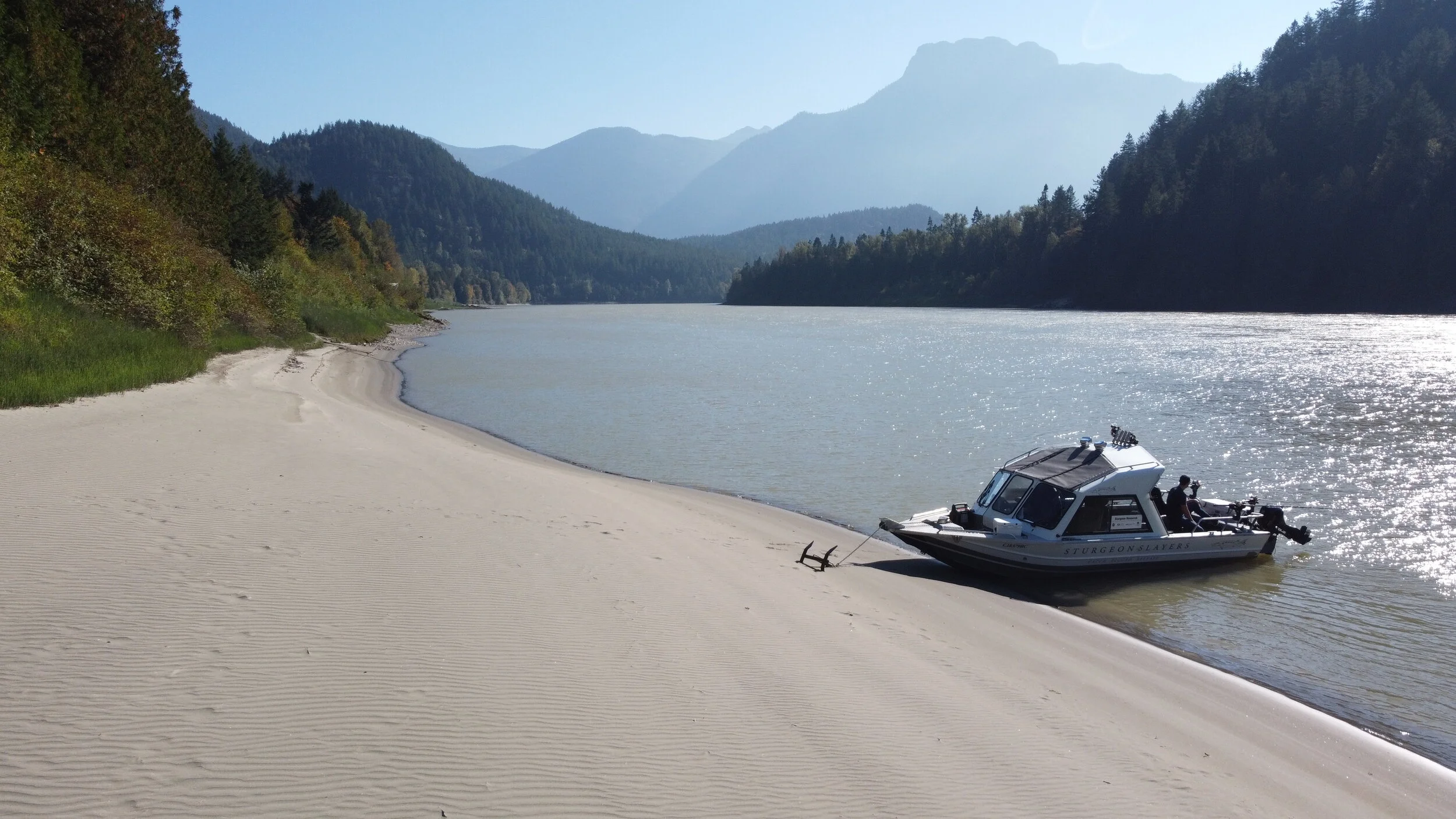  Choose a remote beach to have a BBQ with your closest friends or family! 
