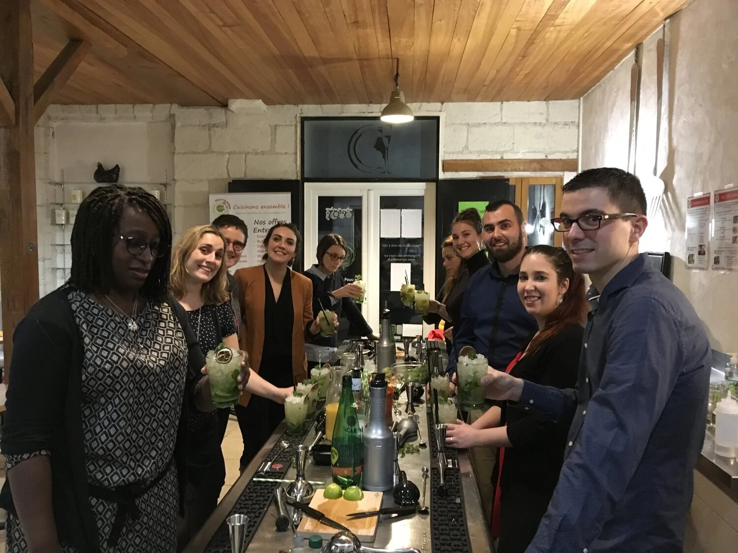 Animation cocktails chez Tours à Table