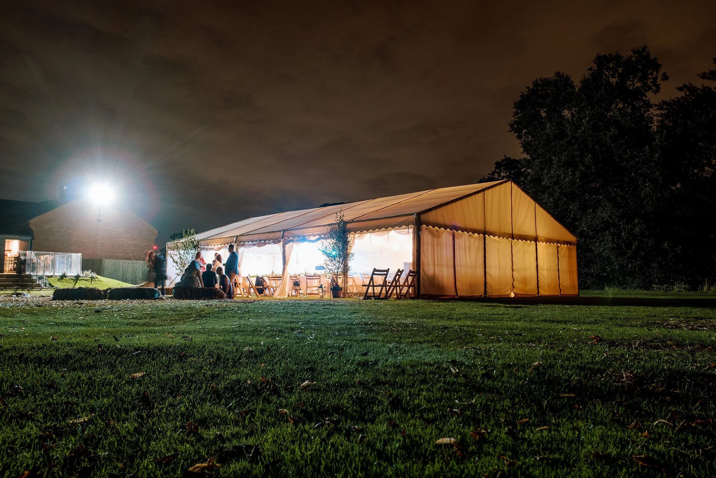 Hampton Court Palace Golf Club Wedding Photographer – What to Know Before Booking