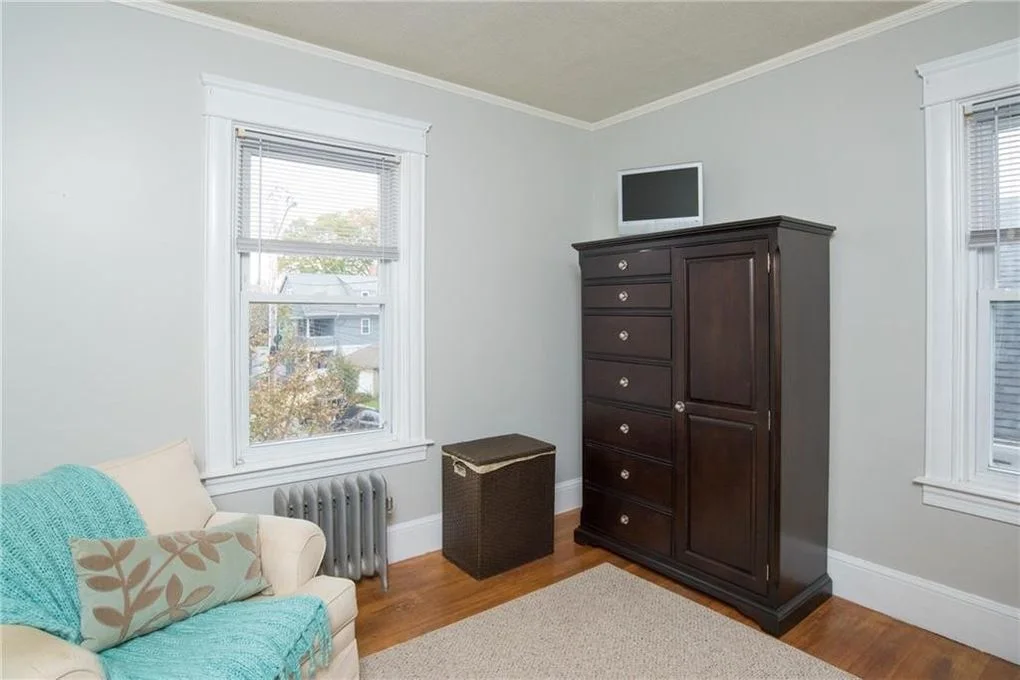 top dressing room.jpg