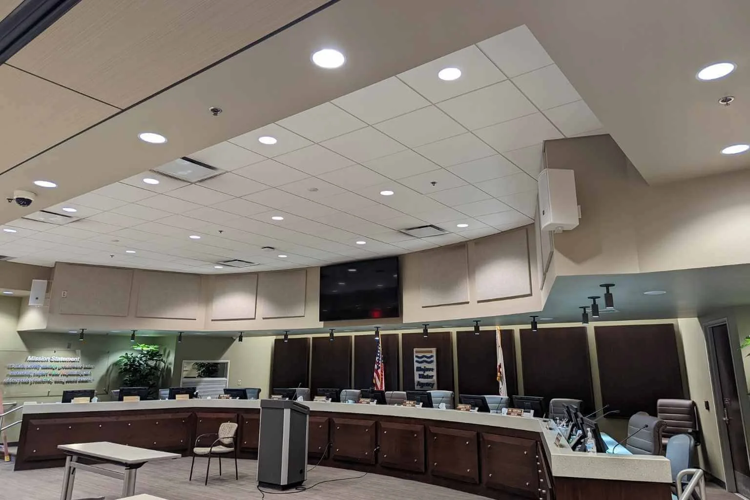 MTE Electric completed commercial interior lighting repairs in an Apple Valley boardroom by replacing failed fluorescent ballasts and compact fluorescent lamps to restore recessed ceiling lighting.
