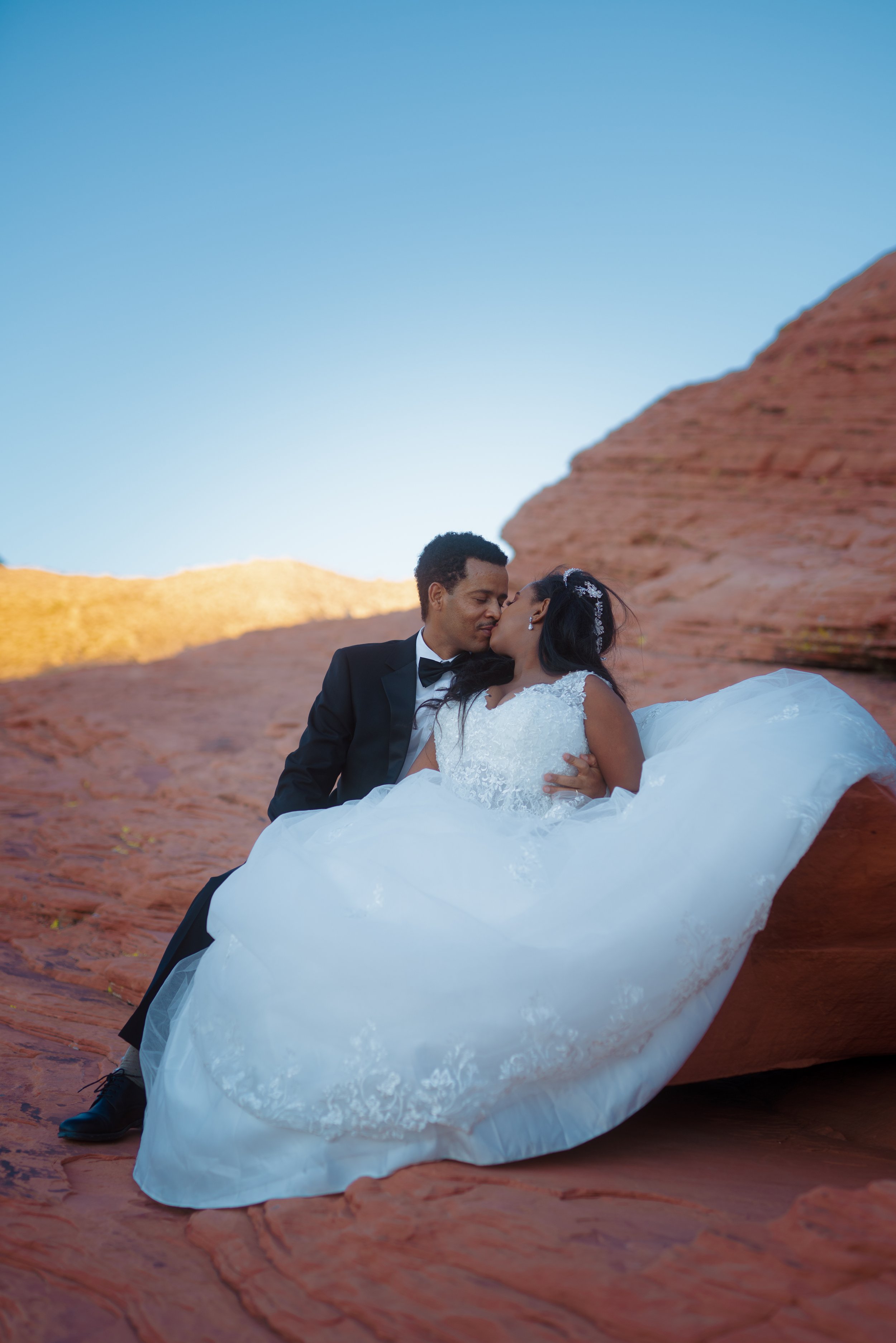 Lensa and Shiferaw RedRock 2021-12.jpg