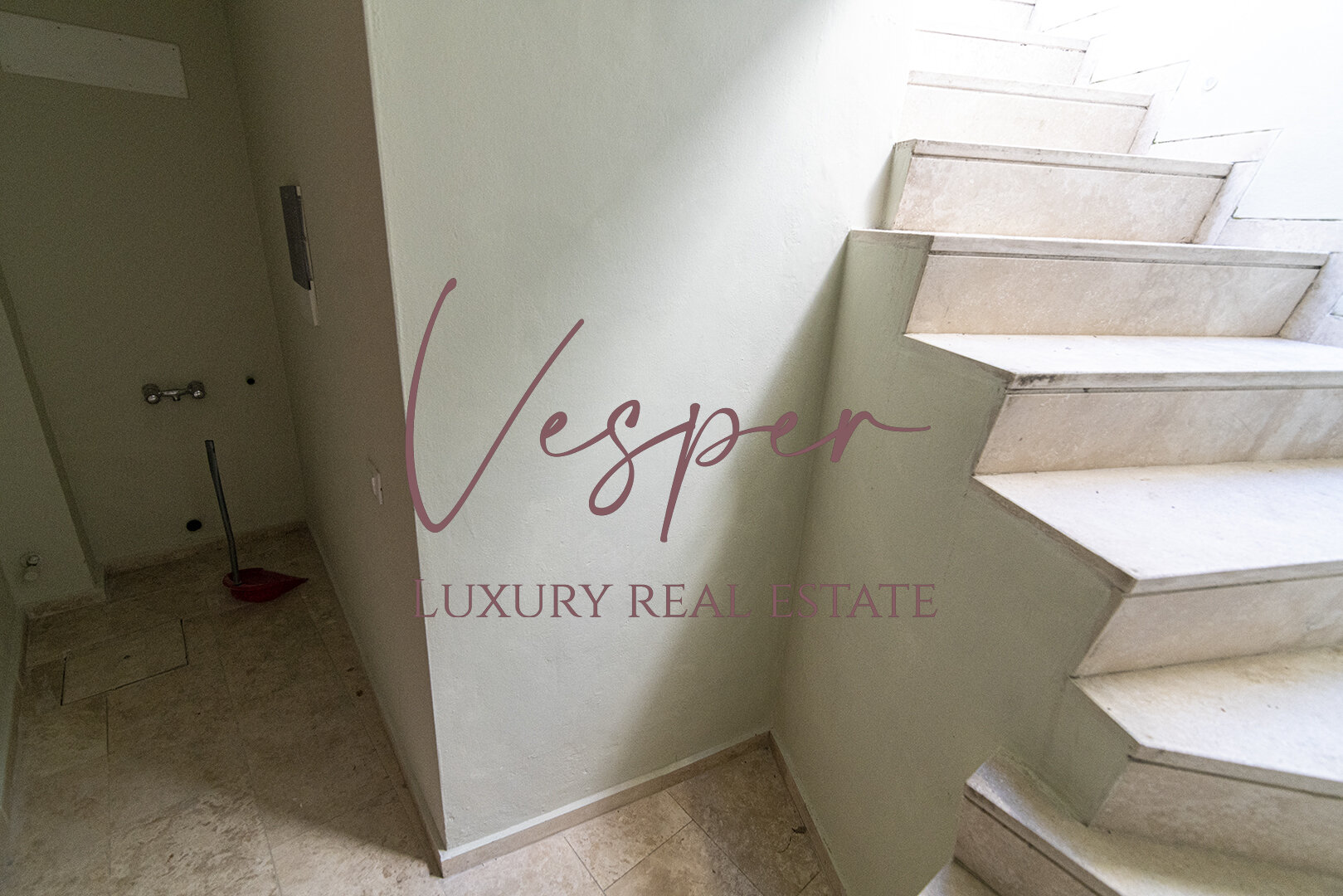 32_VESPER_LUXURY_REAL_ESTATE_RA031.jpg