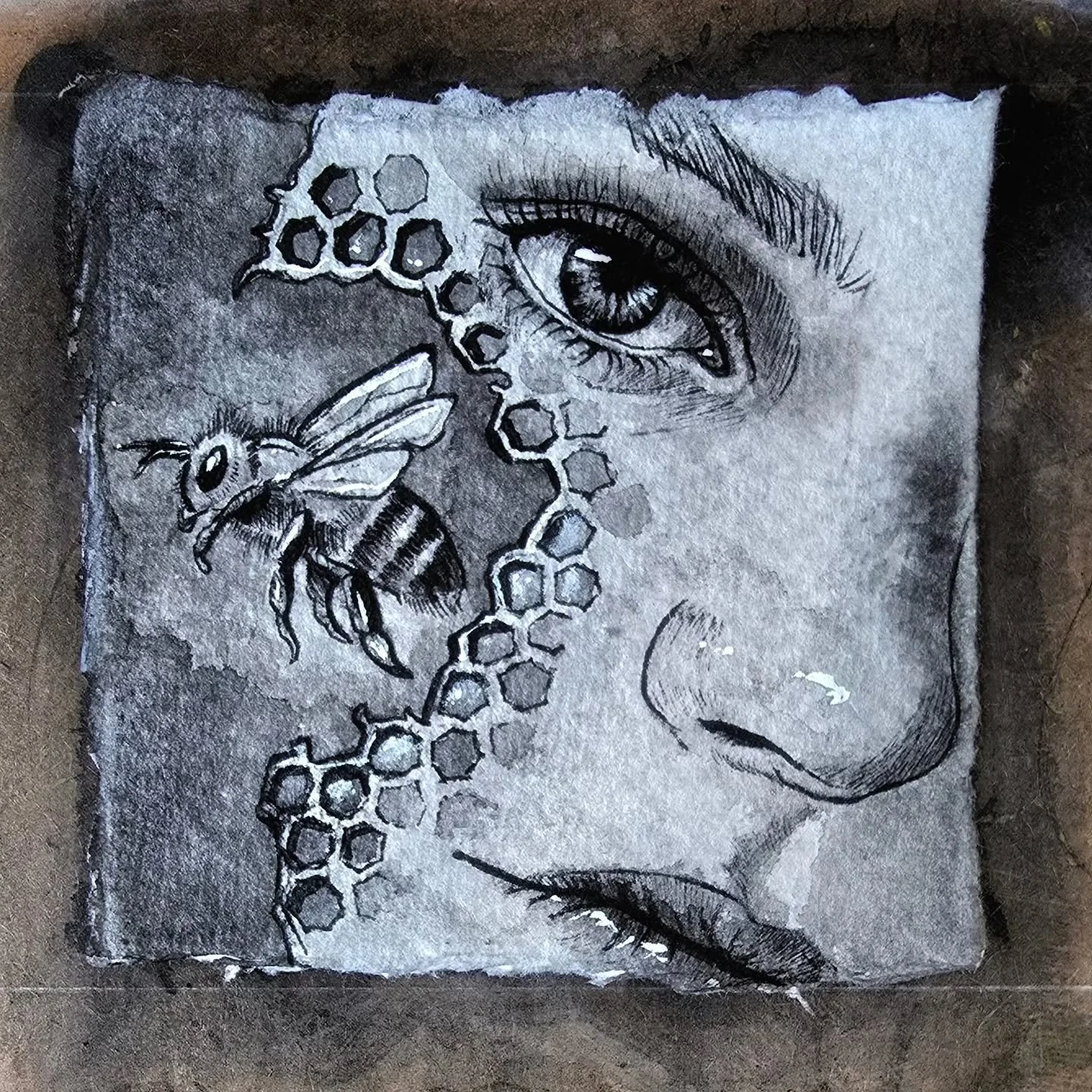 🐝 Inktober day 11: Sting 🐝 
Another day another drawing. I used ink pens and ink wash for this little artwork. 
#inktober2025sting
#inktober2025day11 #inktoberday11 #inktober2025 #inkart #inktobersting