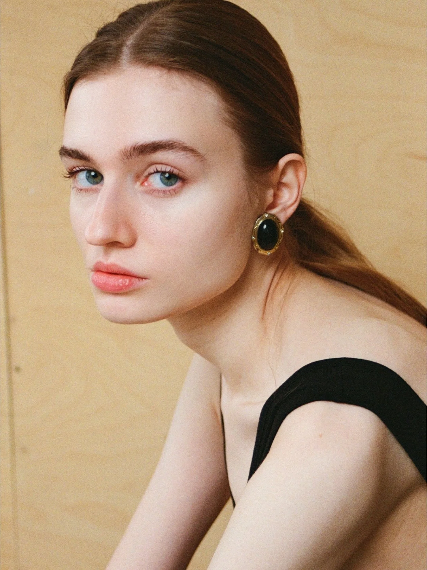 EVE @palegirleve by @lilianasmorchkova