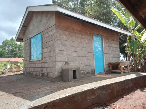 Munyu-ini Kitchen Complete!