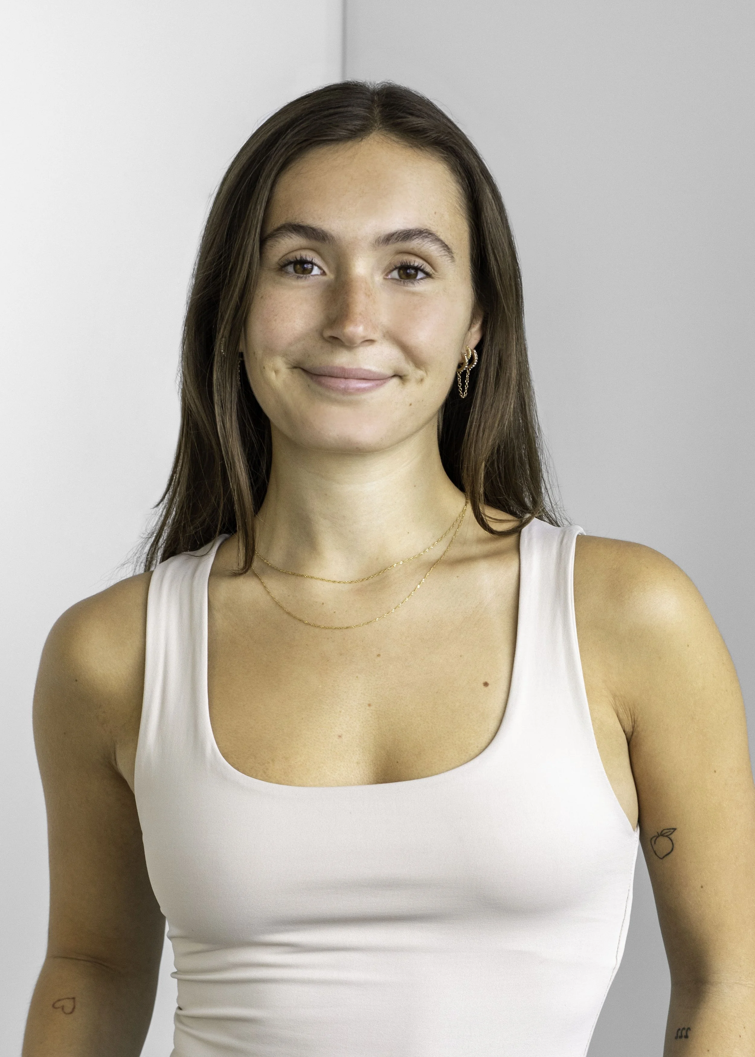 Meet The Hundred Dollar Headshot Photographers & Editors — The Hundred ...