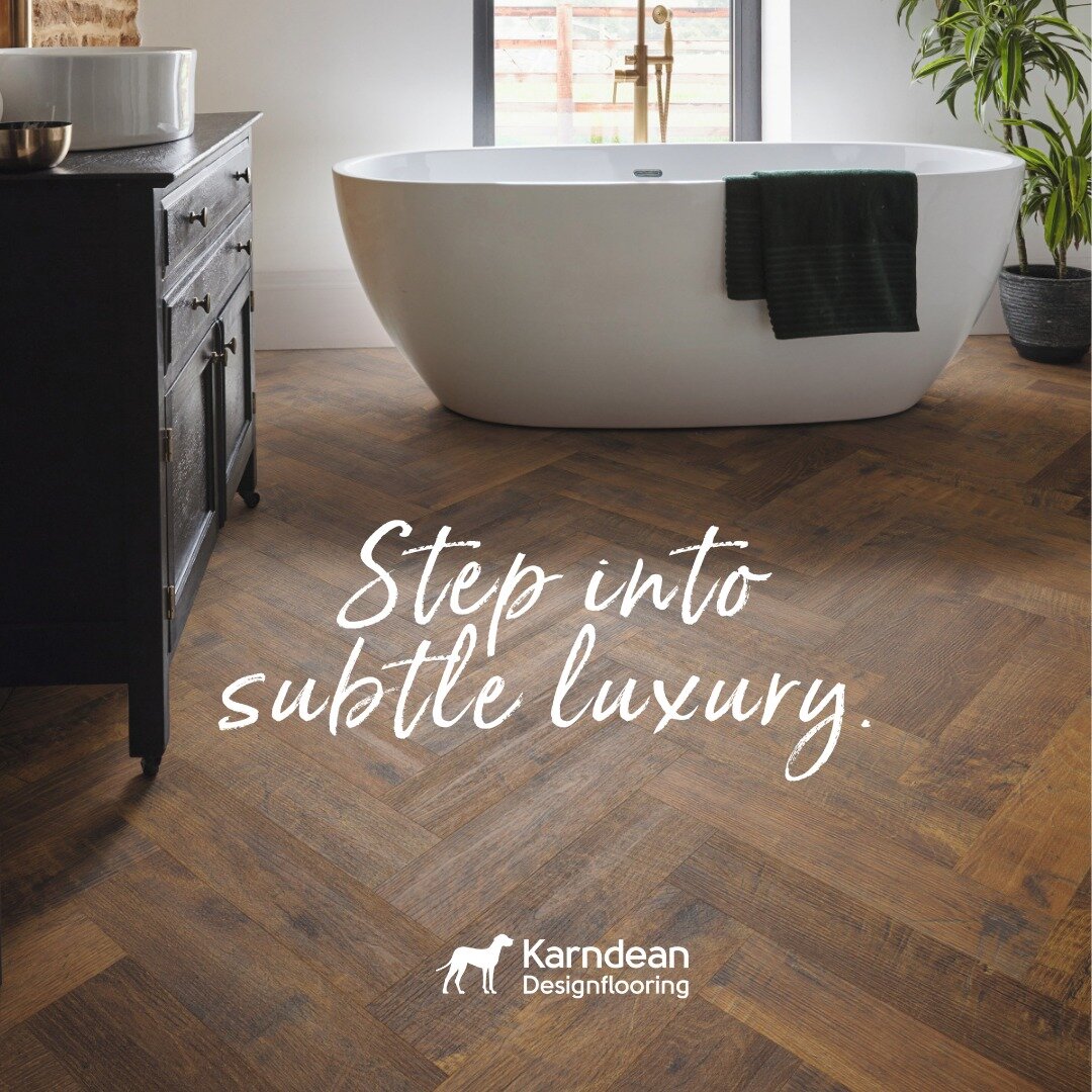 Step into subtle luxury... 👣

📸 Antique French Oak SM-VGW8110 - NEW size plank from @karndean_uk 18'' x 4.5'' Parquet 😍

Also available in a larger plank, 56'' x 9'' for those larger/open plan areas! 
.
.
.
 #homeinspo #shaw #feedback #inspireshow