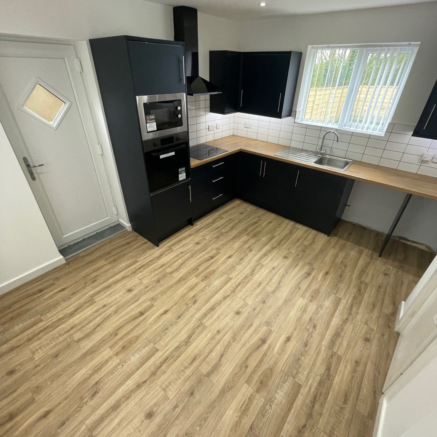 @cappersharrock Solis Woods - Colour Lola

Fitted by us last week 😍👌
.
.
.
 #familyrunbusiness #sbffloors #familybusiness #feedback #simplybeautifulfloors #homeinspo #trustpilot #cleanhomecleanmind #beboldbecreativebeyou #reviews #oldham #flooring 