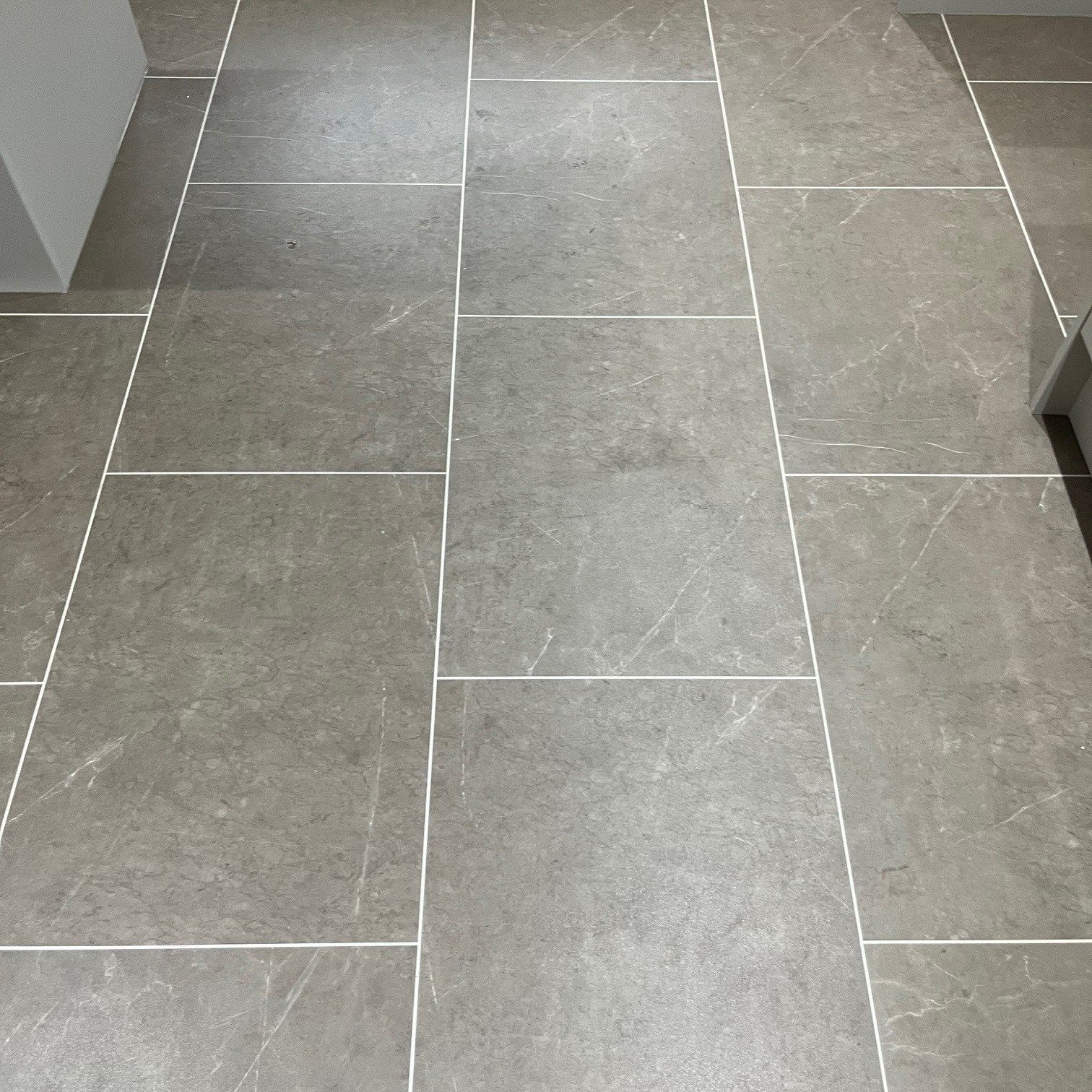 Inspired by the distinctive marble from Valencia known as &lsquo;gris pulpis&rsquo;, Bronze Castello Marble features the original natural brown, earthy base with white, chalky striations. 

A calming tone with an attractive matte feel that will suit 
