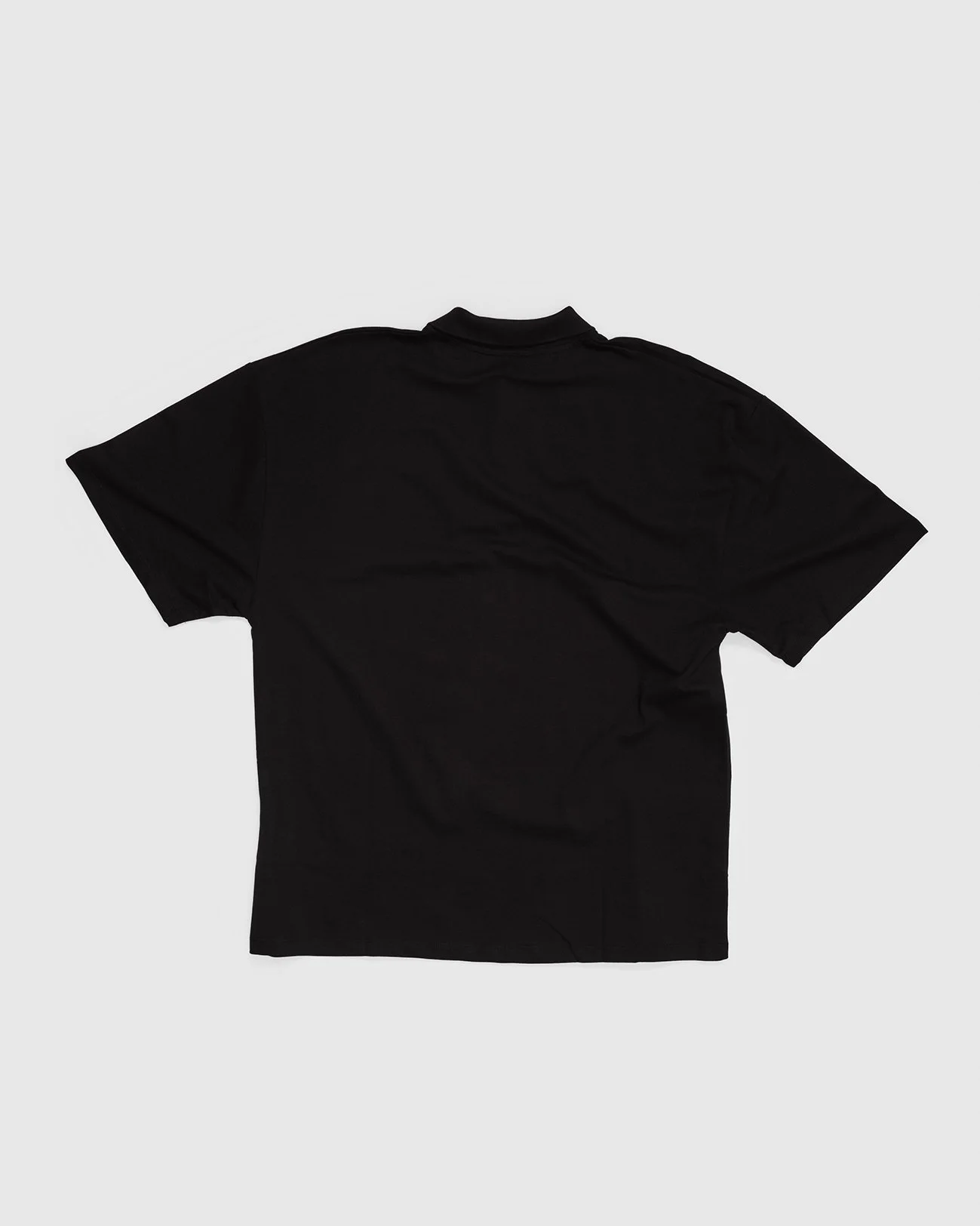 Pteron_Loosfitted_Polo_Black_B.jpg