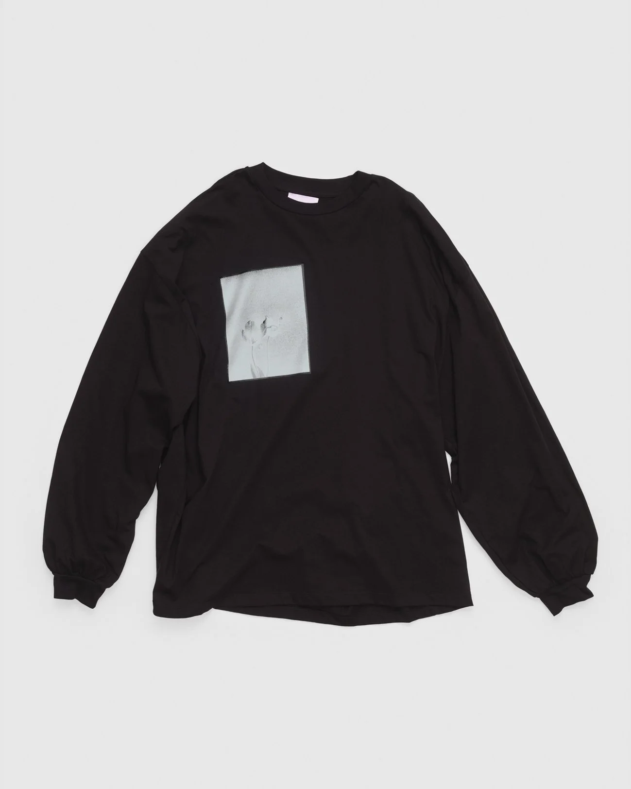 Flowerprint_Longsleeve_Front_Pteron.jpg