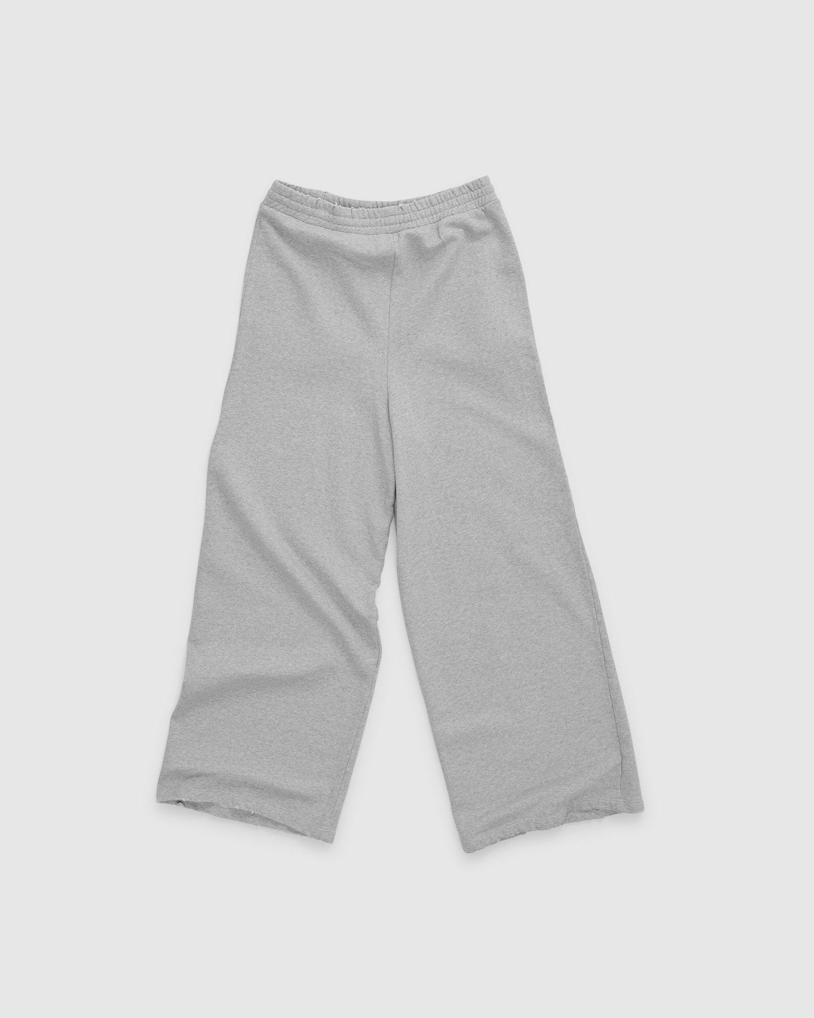 BaggySweatPants_Grey_Back_Pteron.jpg