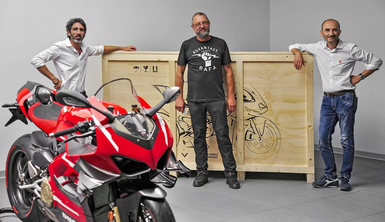 Ducati teasar om vad som komma skall!