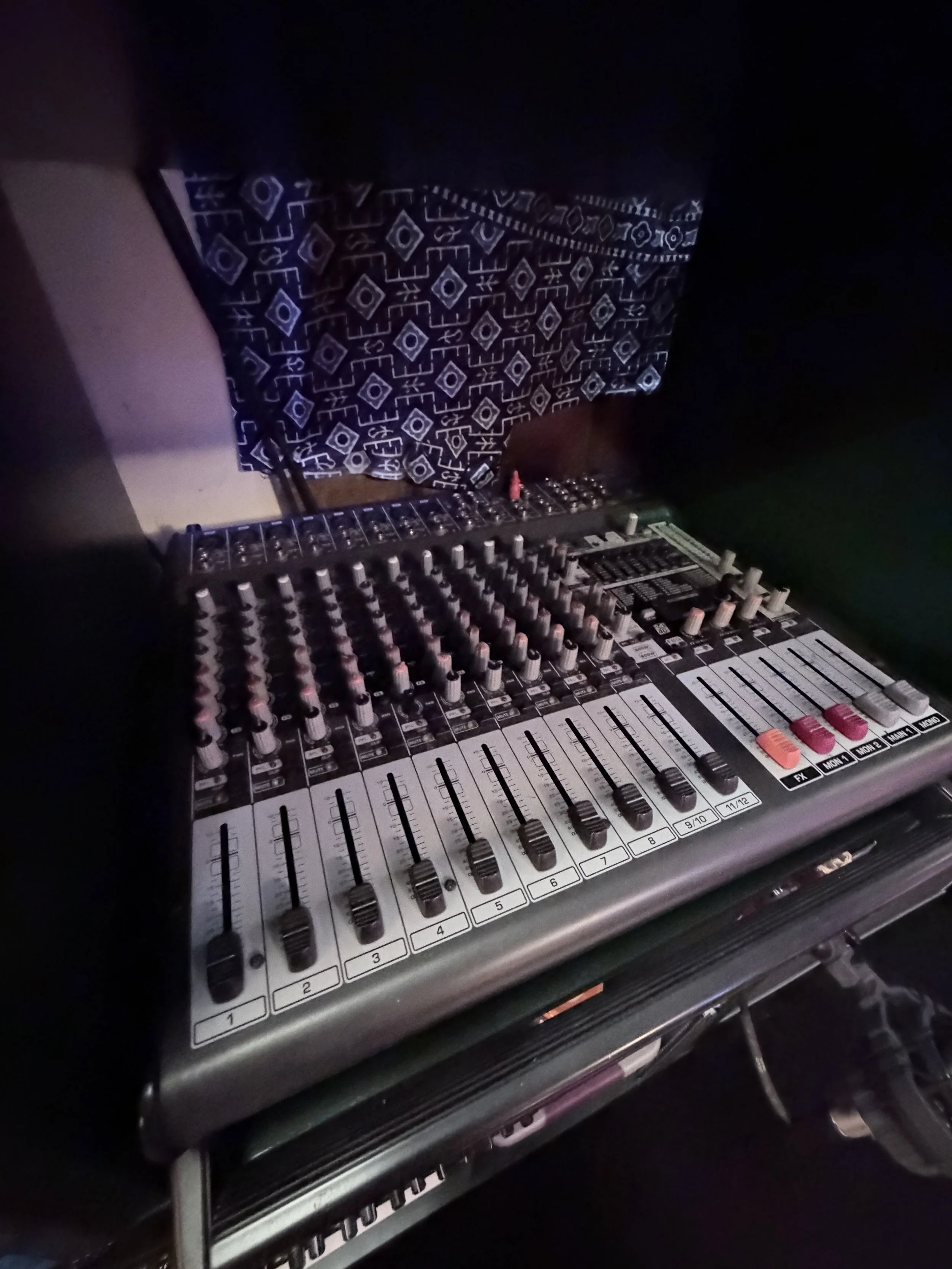 Behringer BMP4000 pa