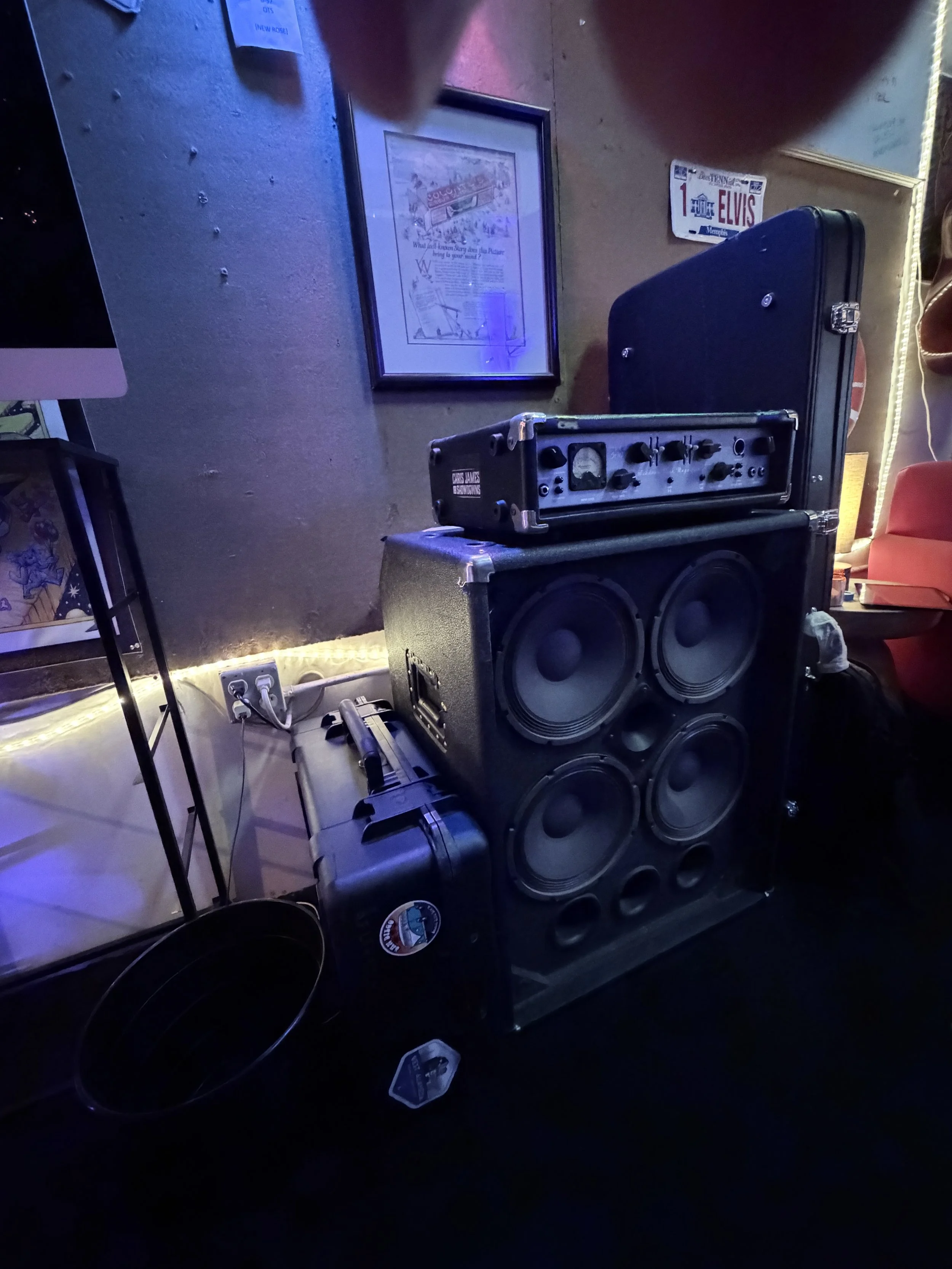 Ampeg 4x10 with Ashdown head