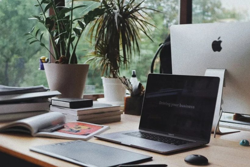 How’s Your Year Taking Shape? A Product &amp; Sourcing Check‑In for Apparel Brands