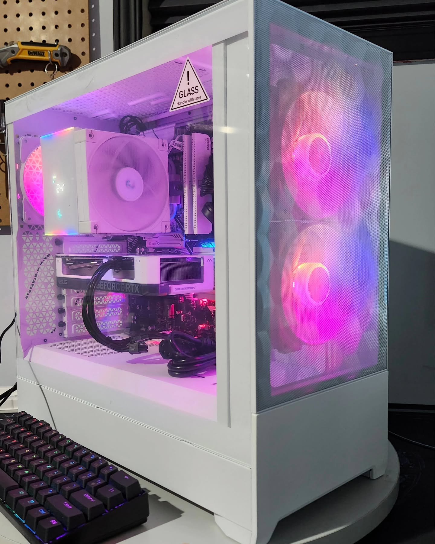 Happy Sunday, Instagram followers!

This is my last pc build of 2024, and wow, what a year it&rsquo;s been. I know I haven&rsquo;t been super active on here, but I&rsquo;ve been focusing on life behind the scenes. That said, I&rsquo;m planning to cha