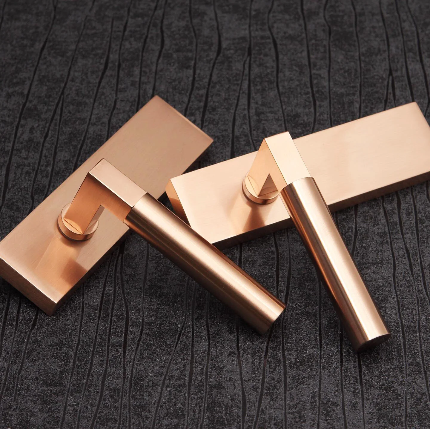 Lanex Lever Rose Gold 2.0.jpg