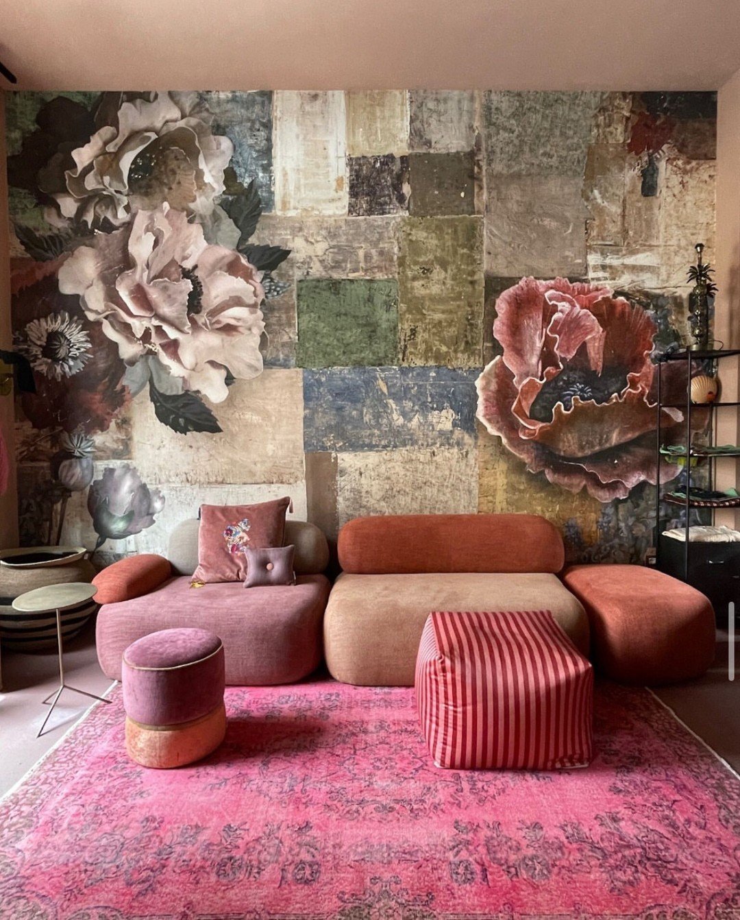 Design That Becomes Part of the Story⁠
⁠
When design comes to life, @wallanddeco can transform a space&mdash;blurring the line between art and interior. The bespoke creations by @evagermani and @carlottaoddone seamlessly blend into their surroundings