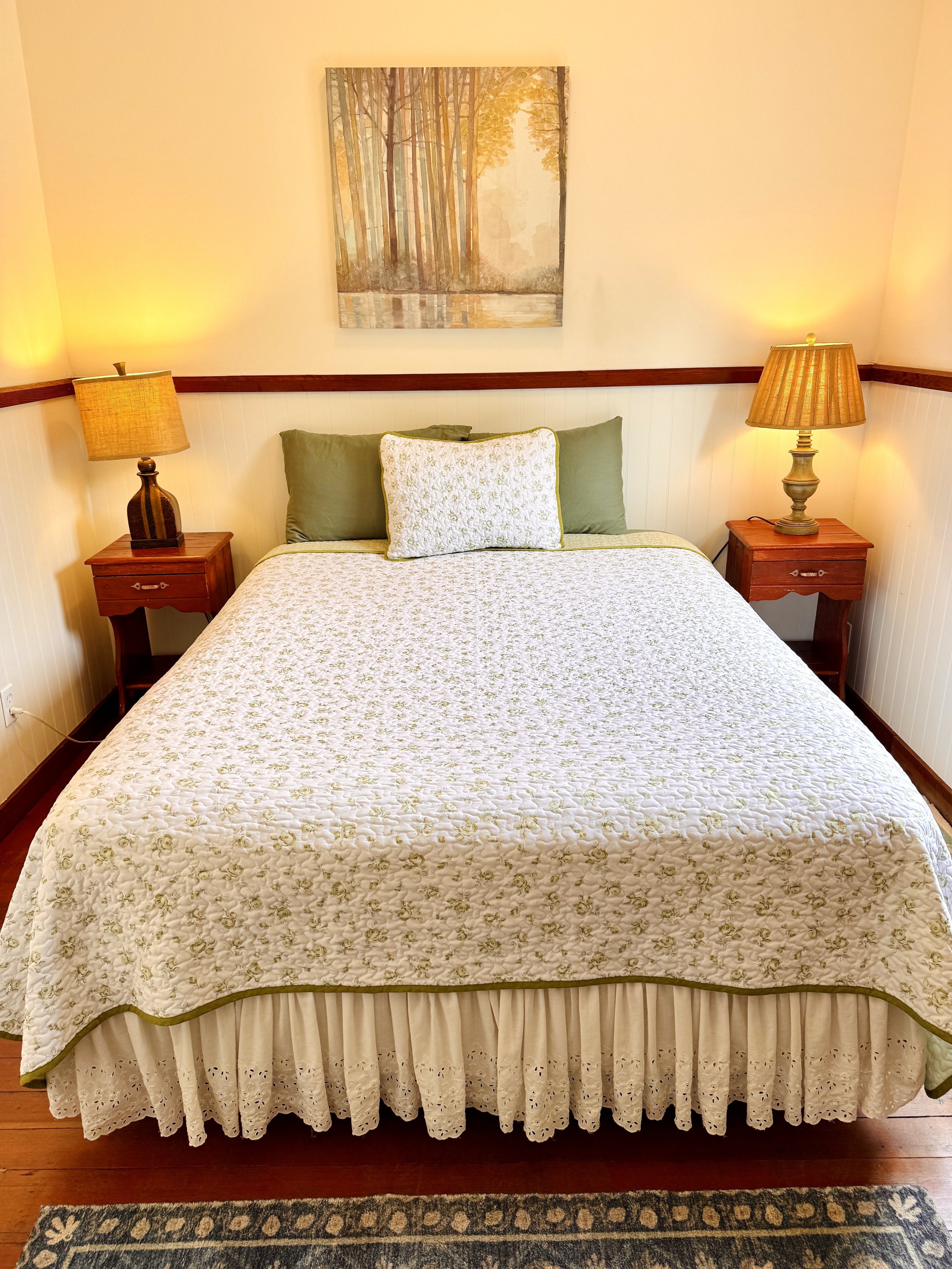 Bedroom #8 - The Terrace Room - features a Queen size bed