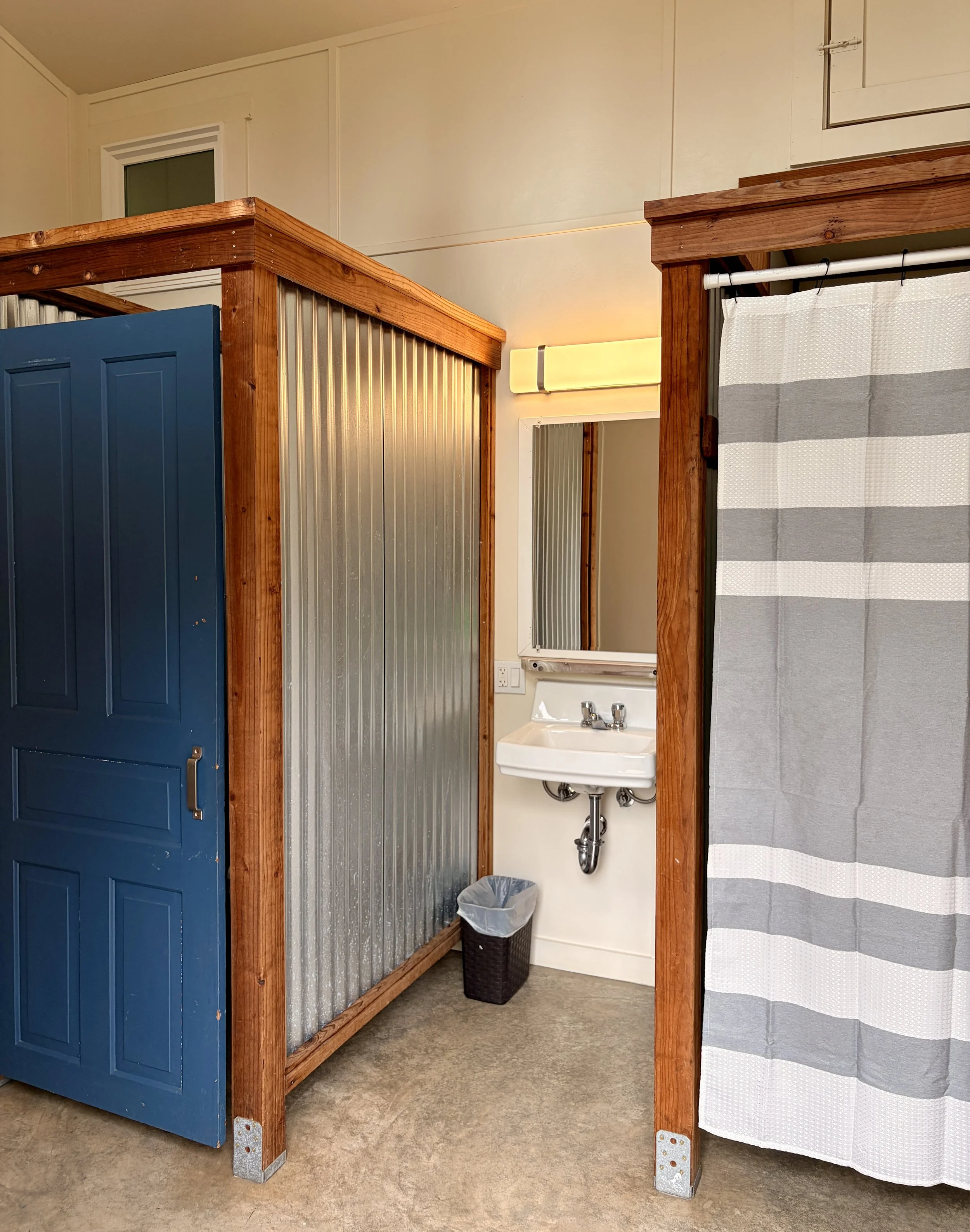 Bunkhouse Bathroom - Each Bunkhouse room has its own dedicated private bathroom in a separate Bathhouse building, located just a short walk away
