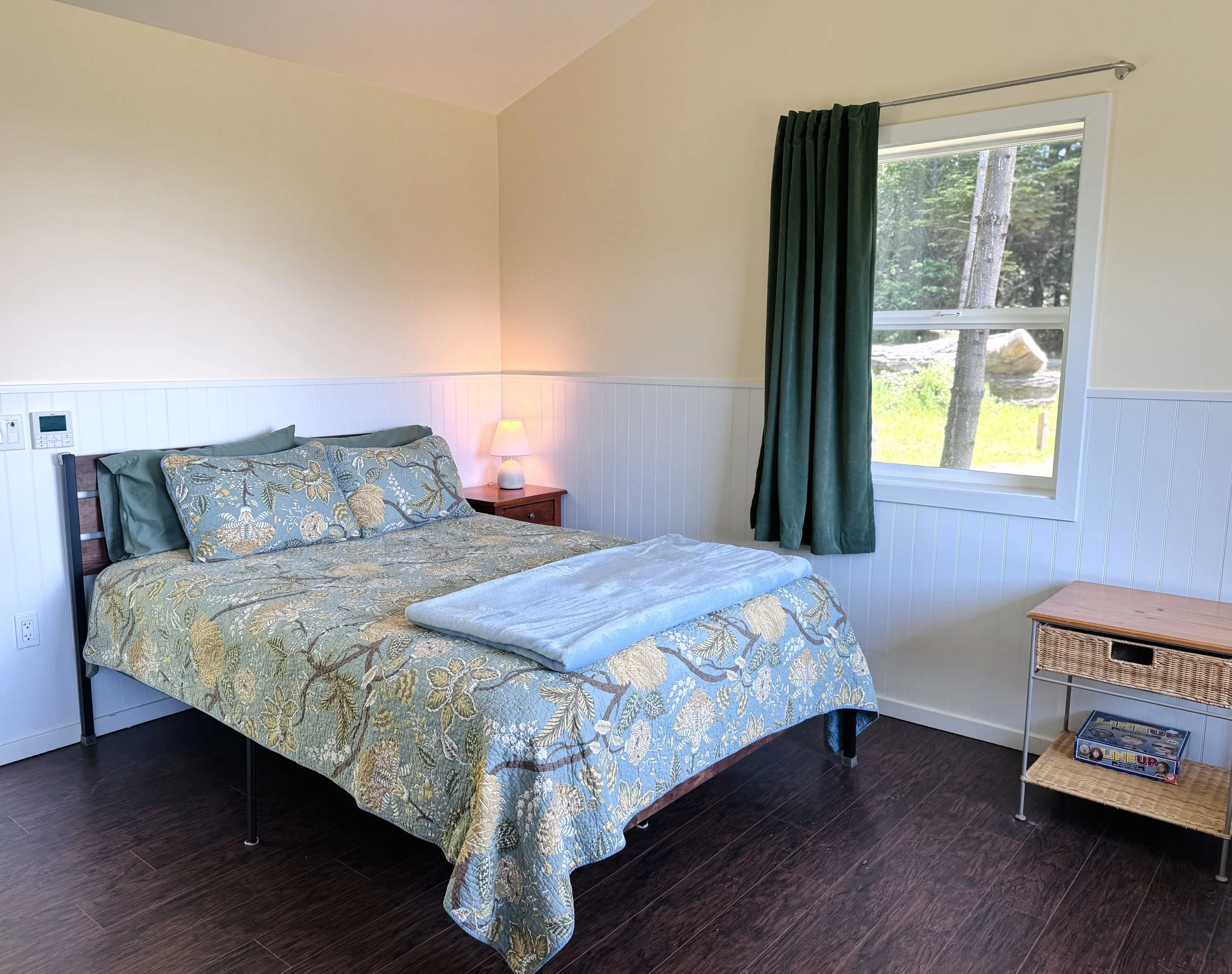 The Pelican Cottage features one queen bed
