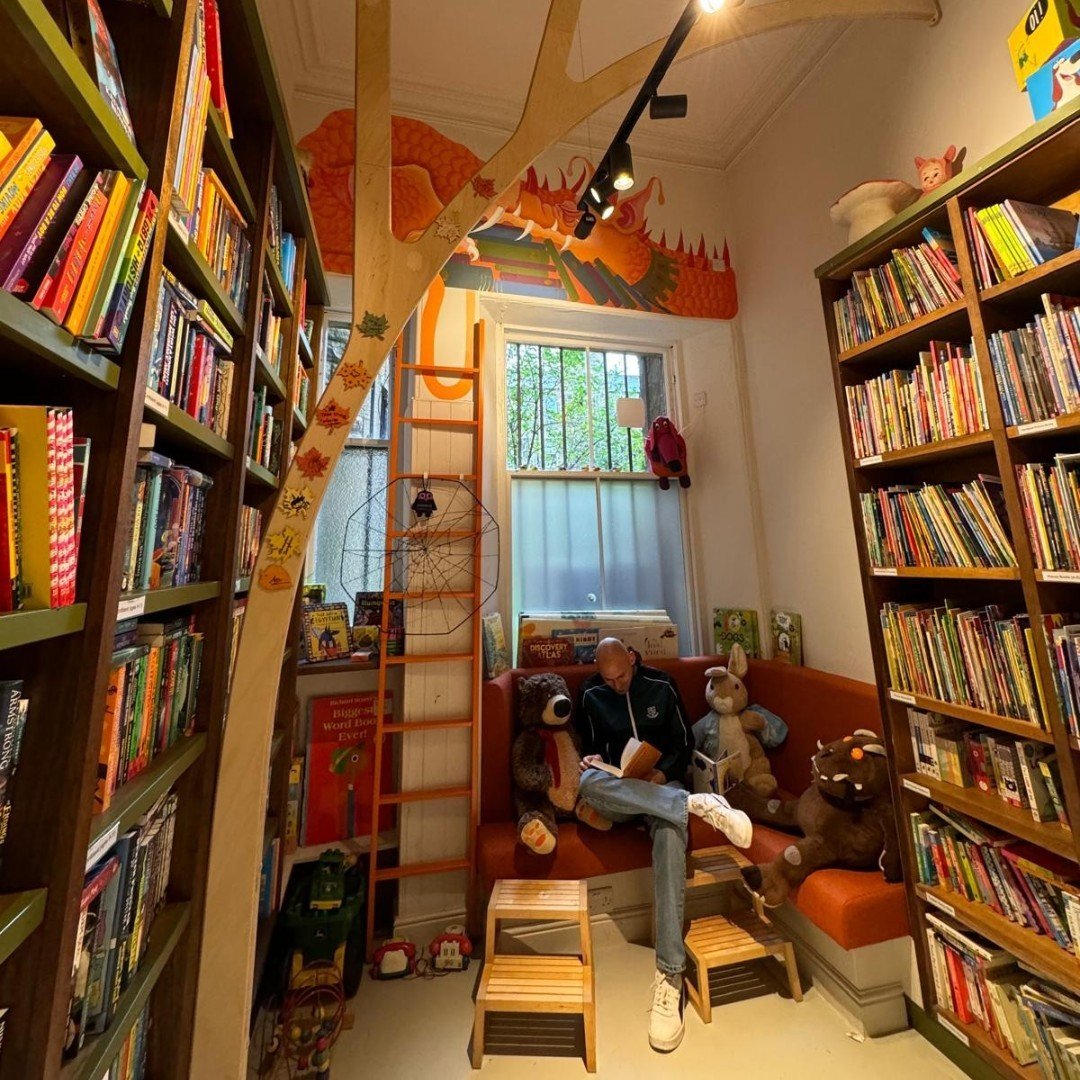 I am thrilled for TREE SPIRITS to be a leaf on the tree building in this wonderful childrens room at the Edinburgh bookshop. What a special place they have created for children's imaginations to explore our world.

@TheEdinburghBookshop @auggiebearpu