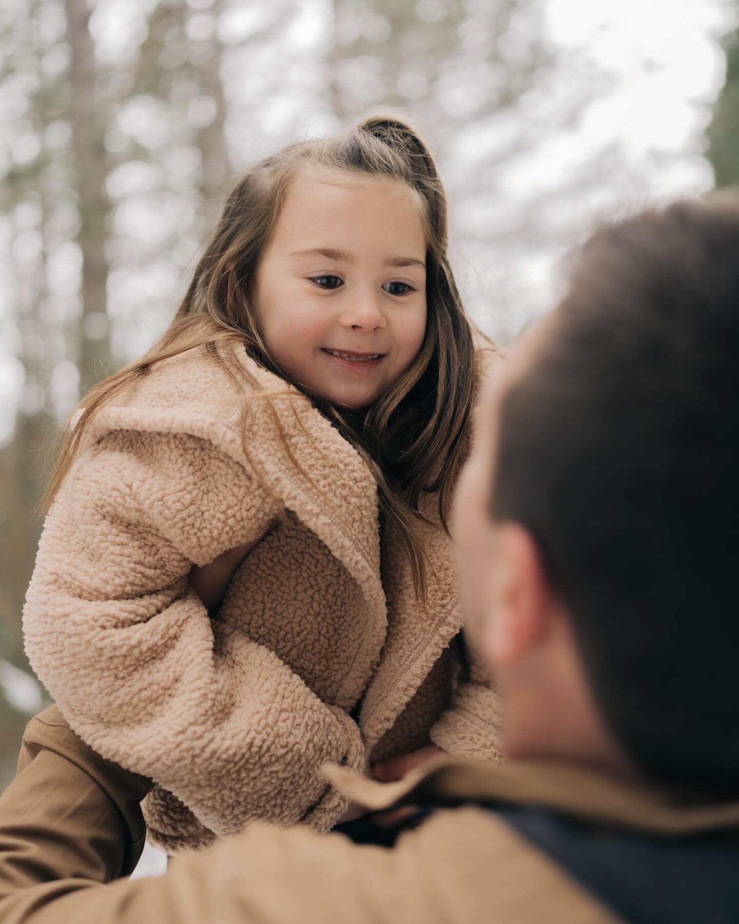 Geo and I are currently hosting an ESL HS student for the school year, so he can experience life here and our Canadian winters&hellip; but it&rsquo;s been a weird one to say the least! 🇨🇦❄️ #dreamheartcreative #familysession #thunderbay

#thunderba