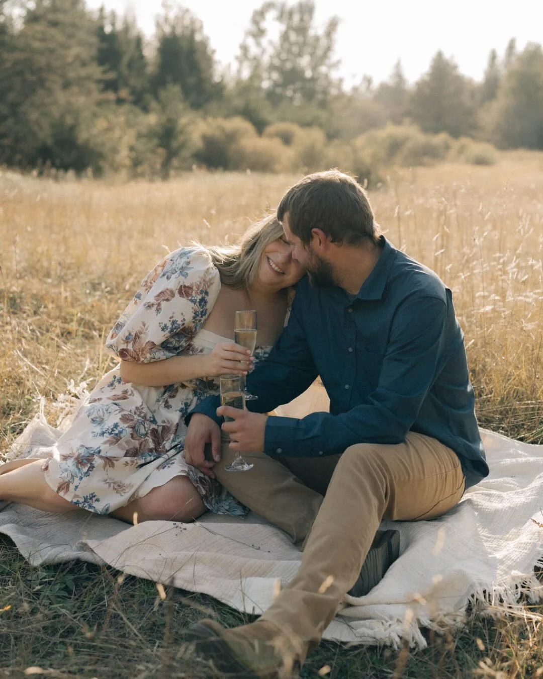 IT&rsquo;S WEDDING DAY!! 🤍🥂✨🎞️ flashback to M&amp;B&rsquo;s engagement session with a mix of film + digital 💌

#engagmentsession #thunderbayphotographer #thunderbayweddingphotographer #thunderbay #ontarioweddingphotographer #ontariowedding