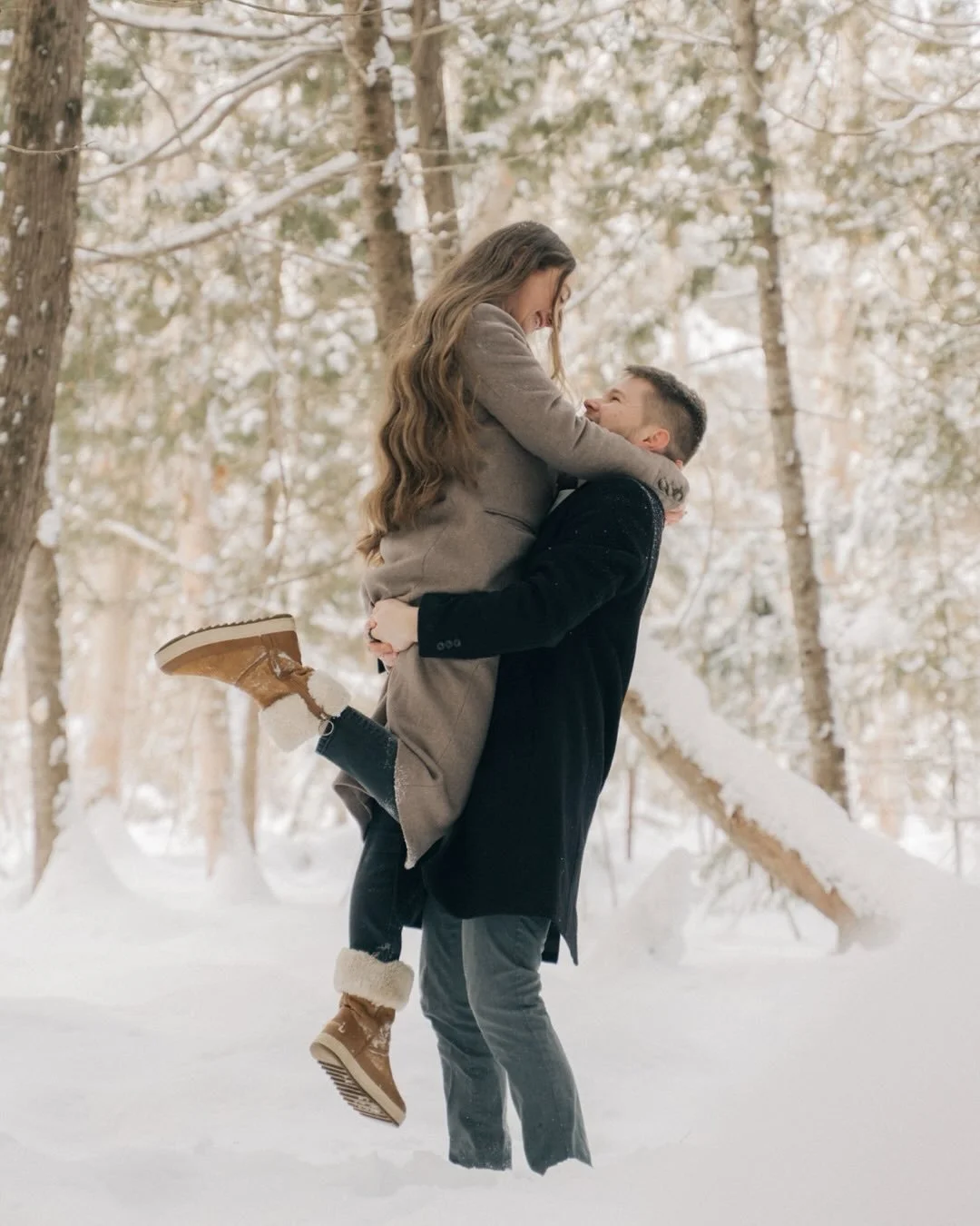 Winter engagement session ❄️🤍 These two are so dear to our hearts, and we couldn&rsquo;t be more excited for what&rsquo;s ahead for them.

#winterengagement #thunderbayphotographer #thunderbayweddingphotographer #ontarioweddingphotographer #snowyeng