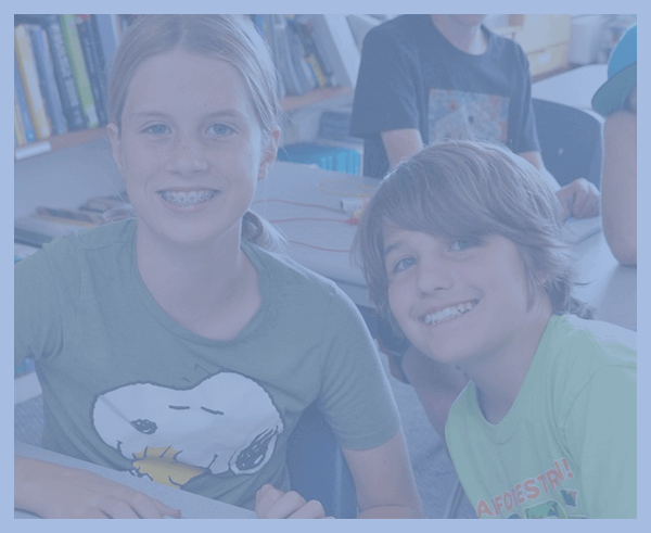 students-smiling-in-class-at-��������-private-middle-school-in-san-diego-california.png