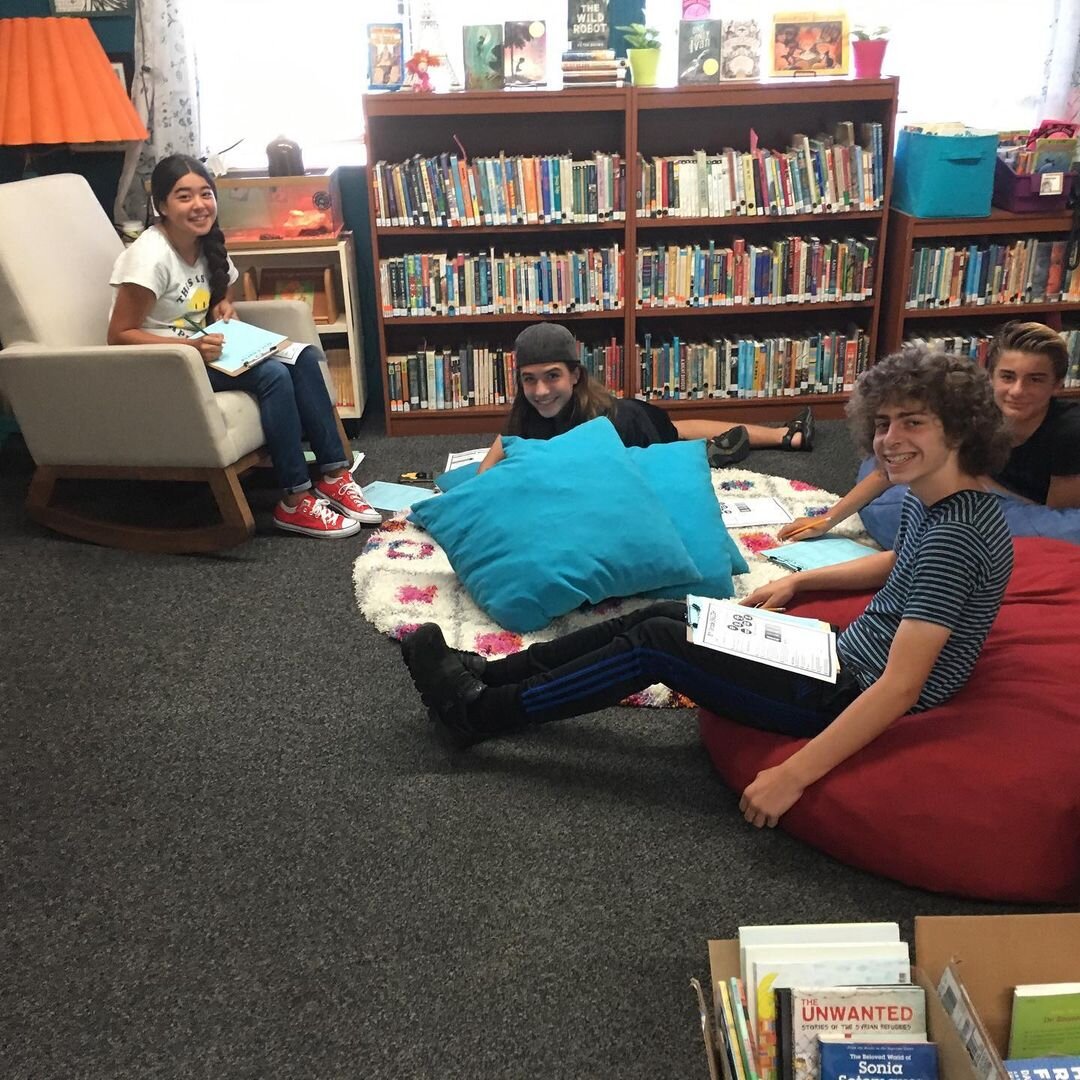 students-reading-on-bean-bags-at-��������-private-middle-school-in-san-diego.jpg