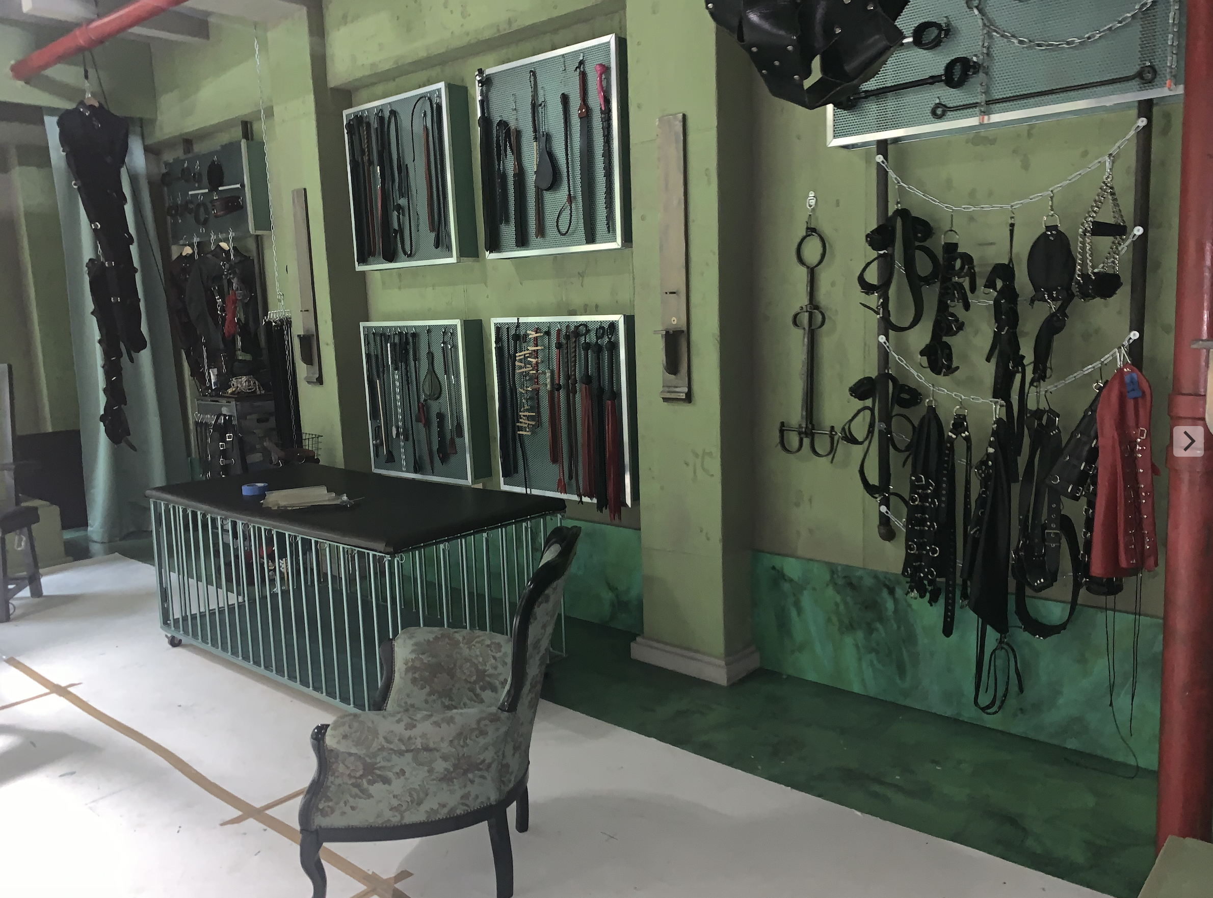 BONDING-tricia-peck-set-decorator-14.png