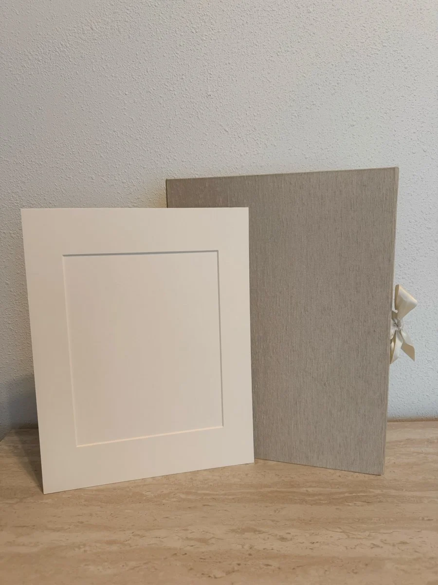 Cream Linen portrait box
