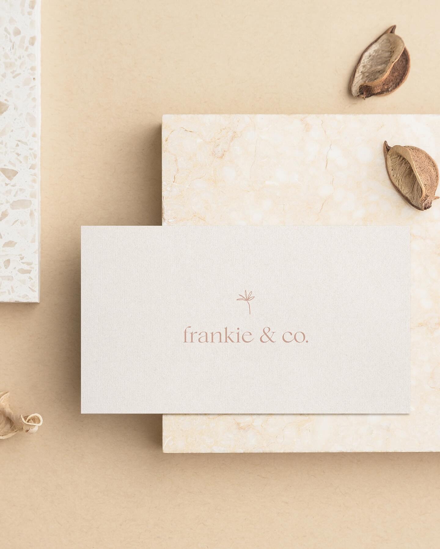 This week&rsquo;s featured brand kit: Frankie &ndash; Playful, organic, earthy, boho

With an alternative and happy vibe, the Frankie brand is dedicated to kind-hearted business owners who value simplicity, slow living and a dash of adventure. 

Perf