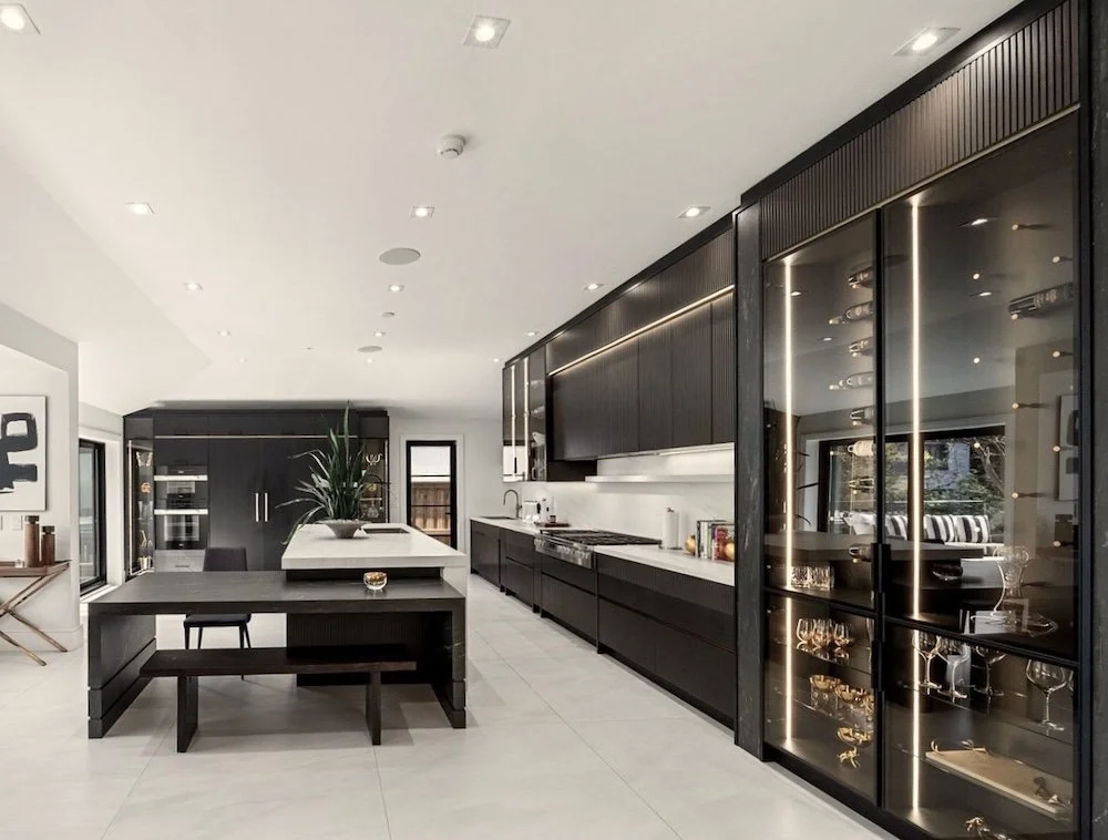 52-sunnydene-crescent-toronto-C12015162-17.jpg