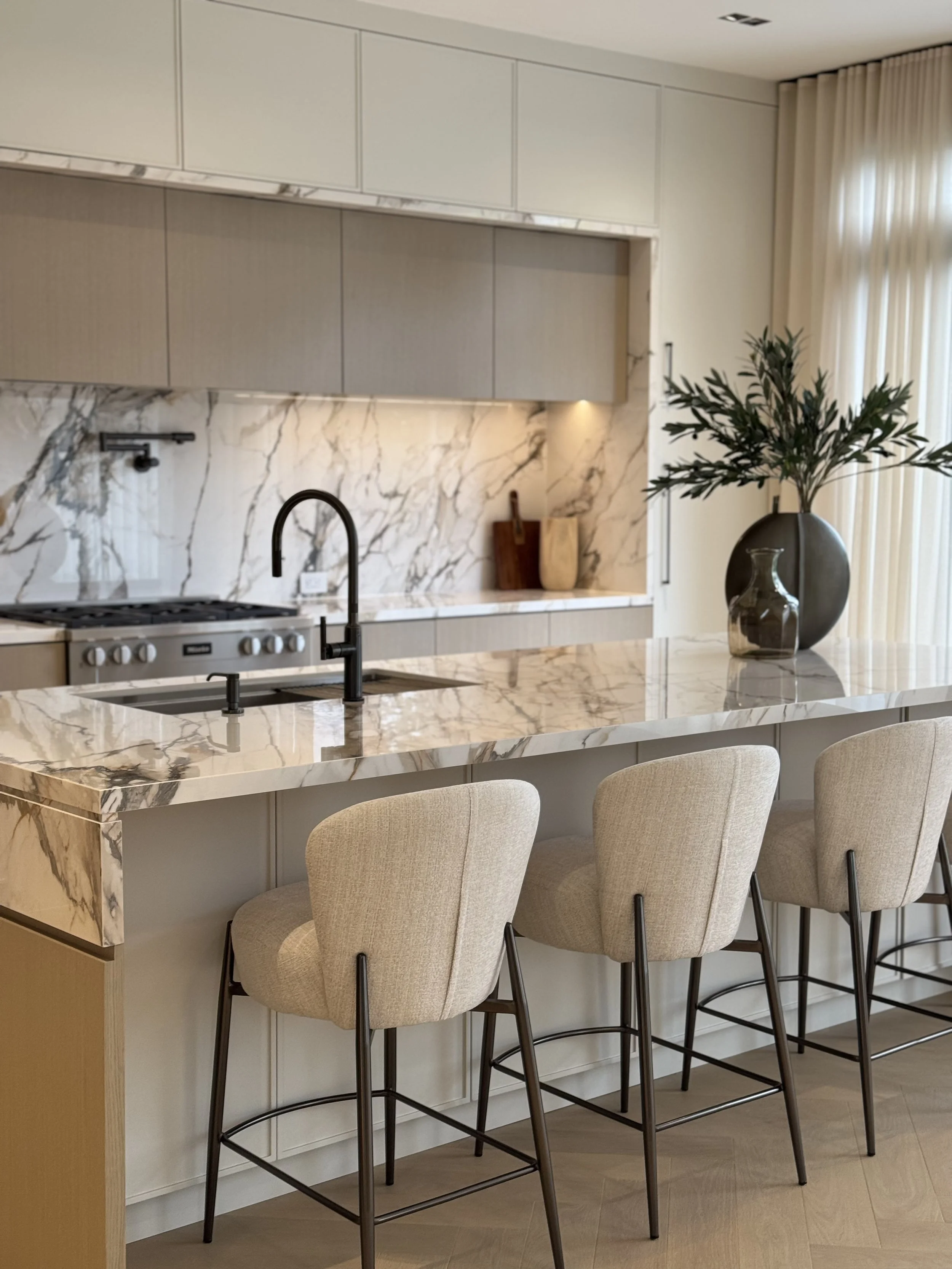 AVENUE RD RESIDENCE