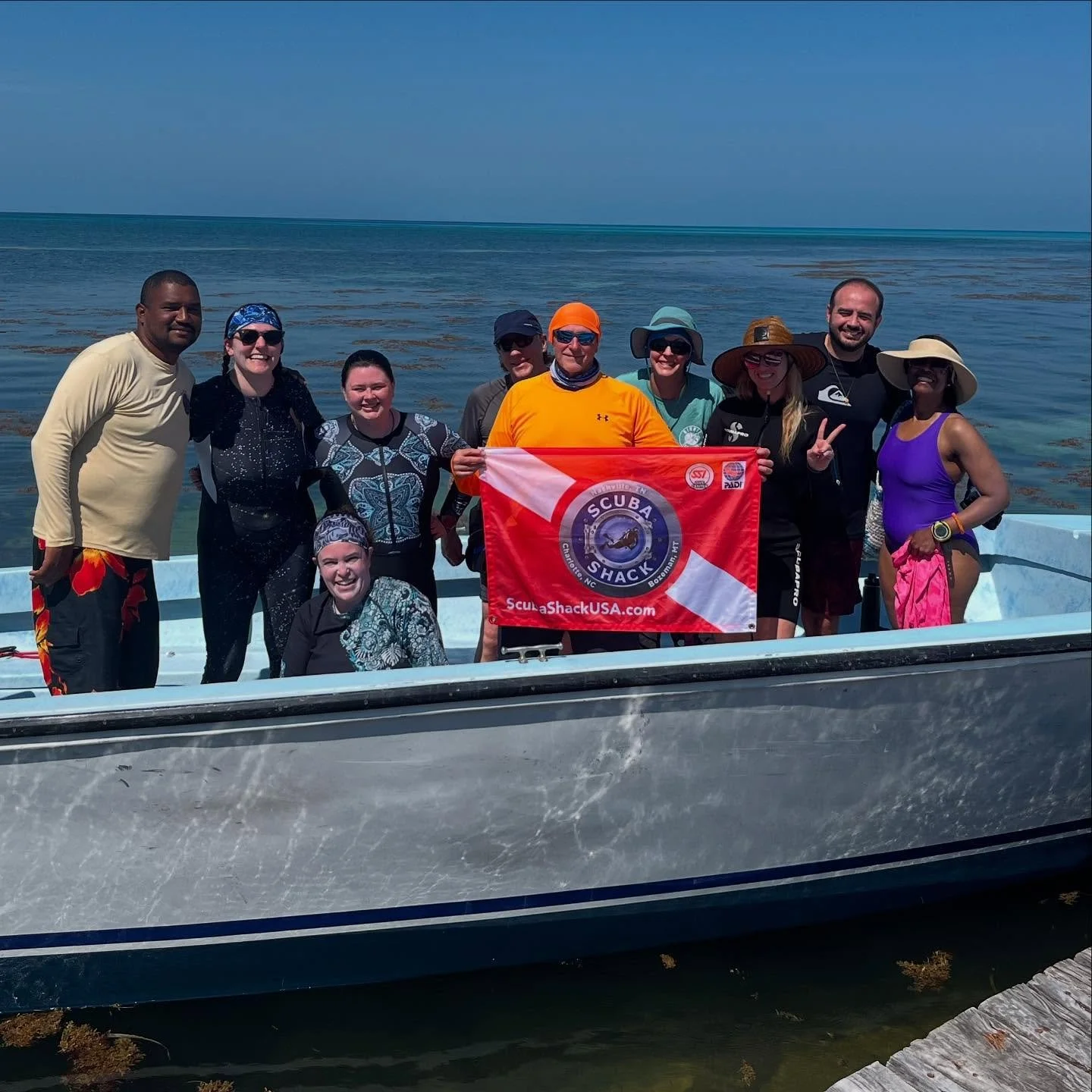 The Scuba Shack family having fun in the sun! Dive #2 ✔️

#scuba #snorkeling #scubashackusa #adventure #funinthesun☀️ #belize