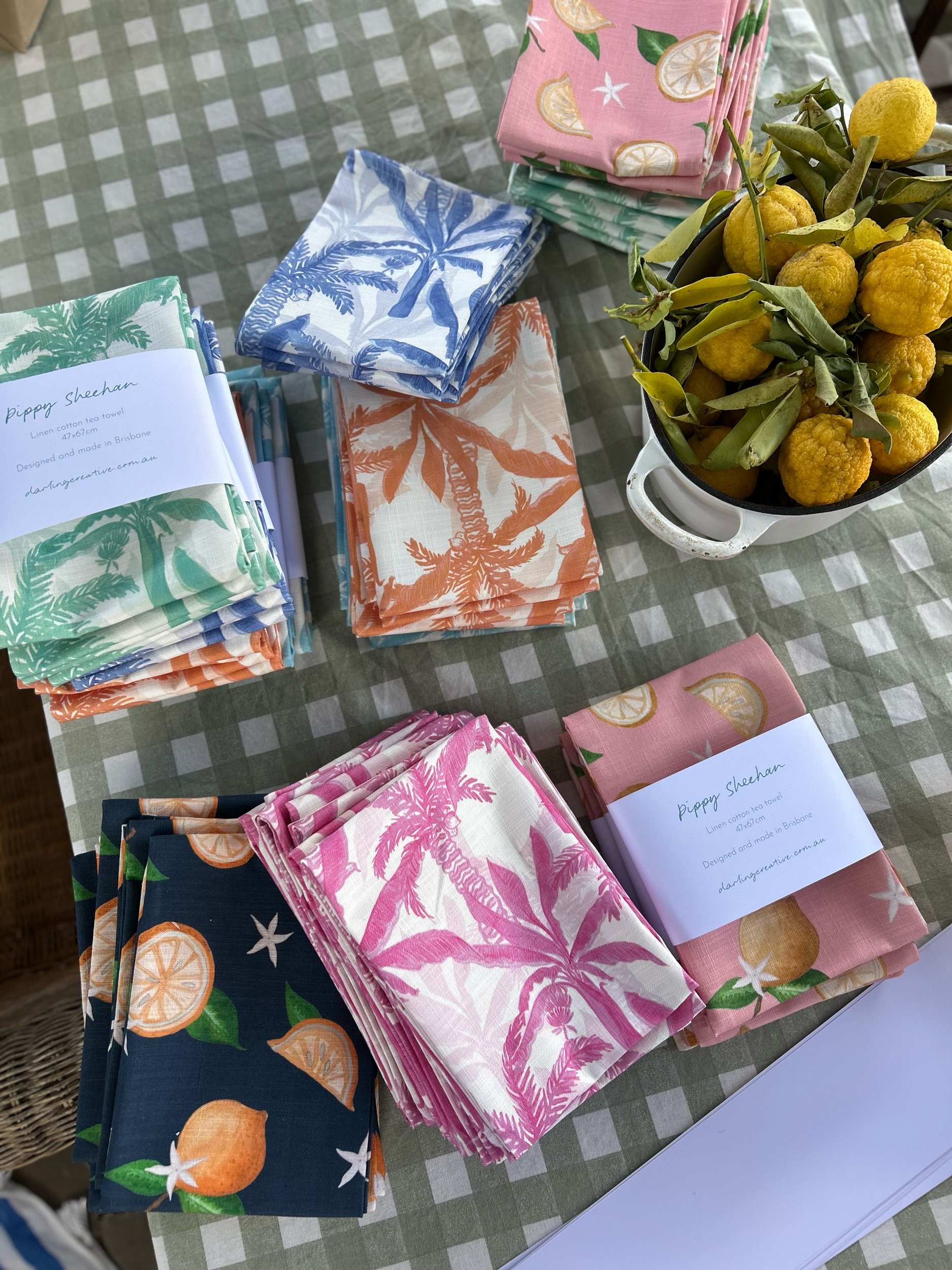 Fine linen/cotton table cloth - 2.4m x 1.4m
