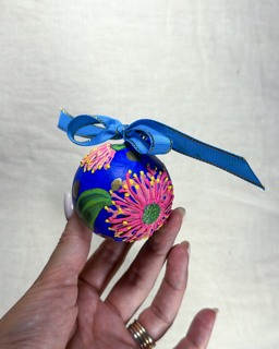 Handpainted christmas bauble by Australian artist Pippy Sheehan14 Small.png