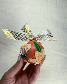 Handpainted christmas bauble by Australian artist Pippy Sheehan7 Small.png